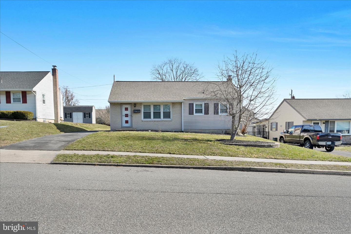 535 N Locust Street, Elizabethtown