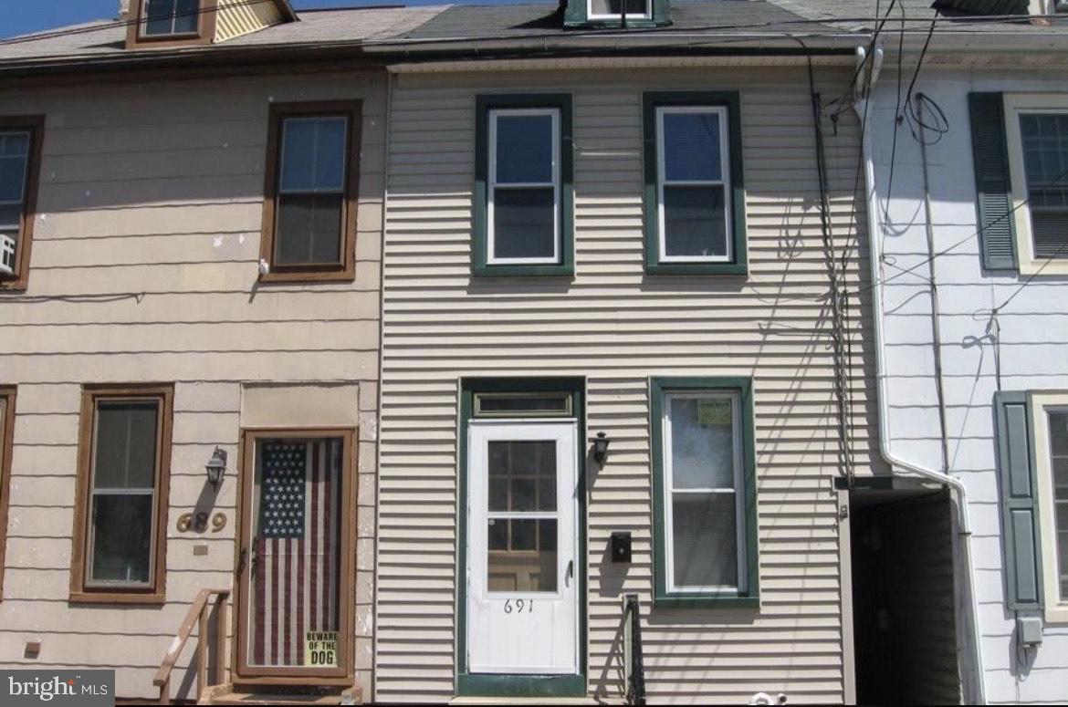 691 Cherry Street, Columbia