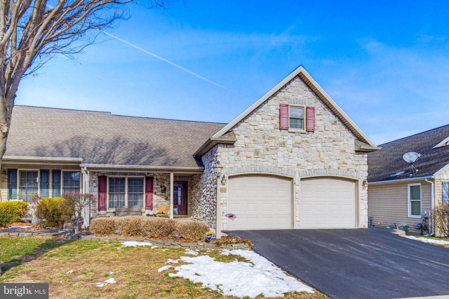 730 Heather Ridge, Manheim