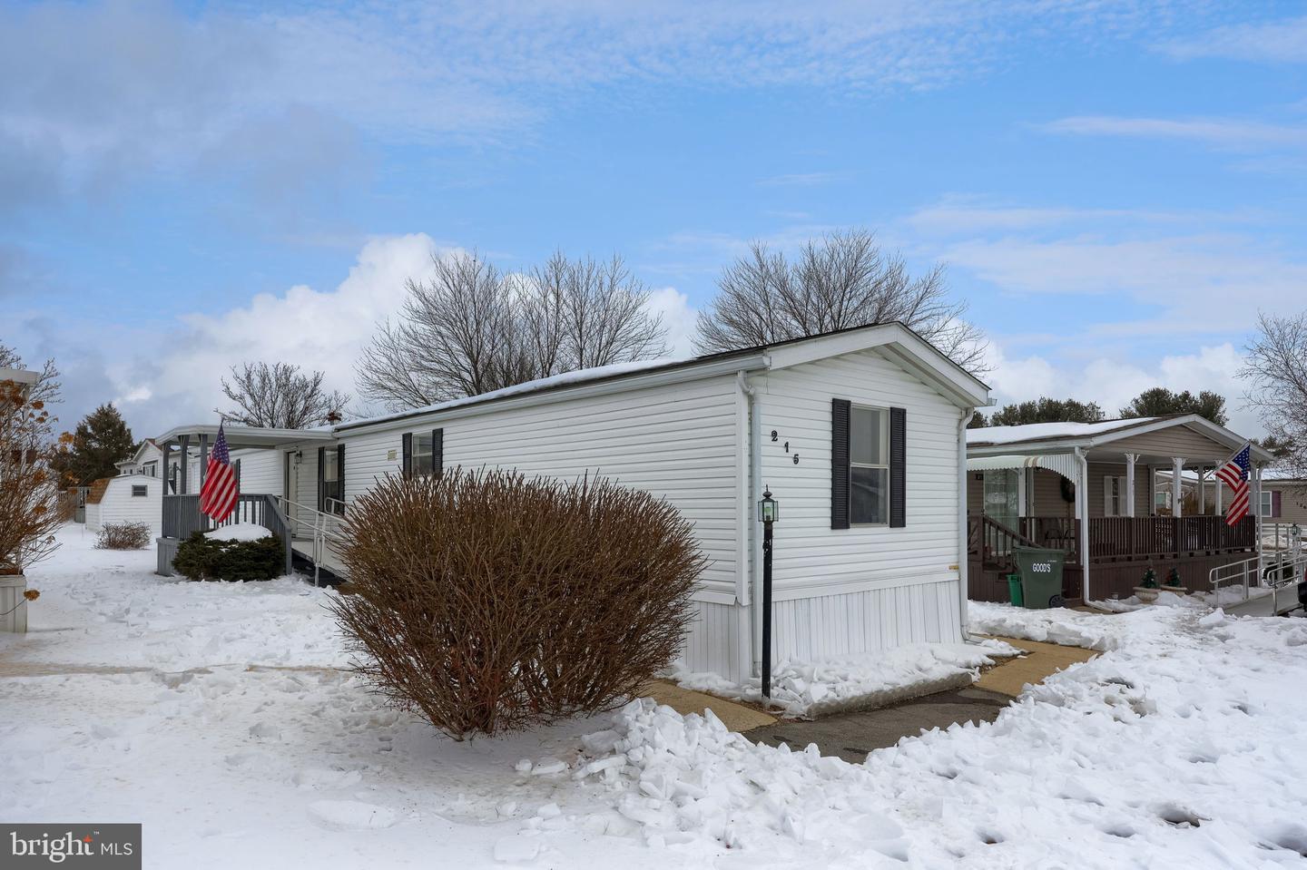215 Fawn Meadow Crossing, Lancaster