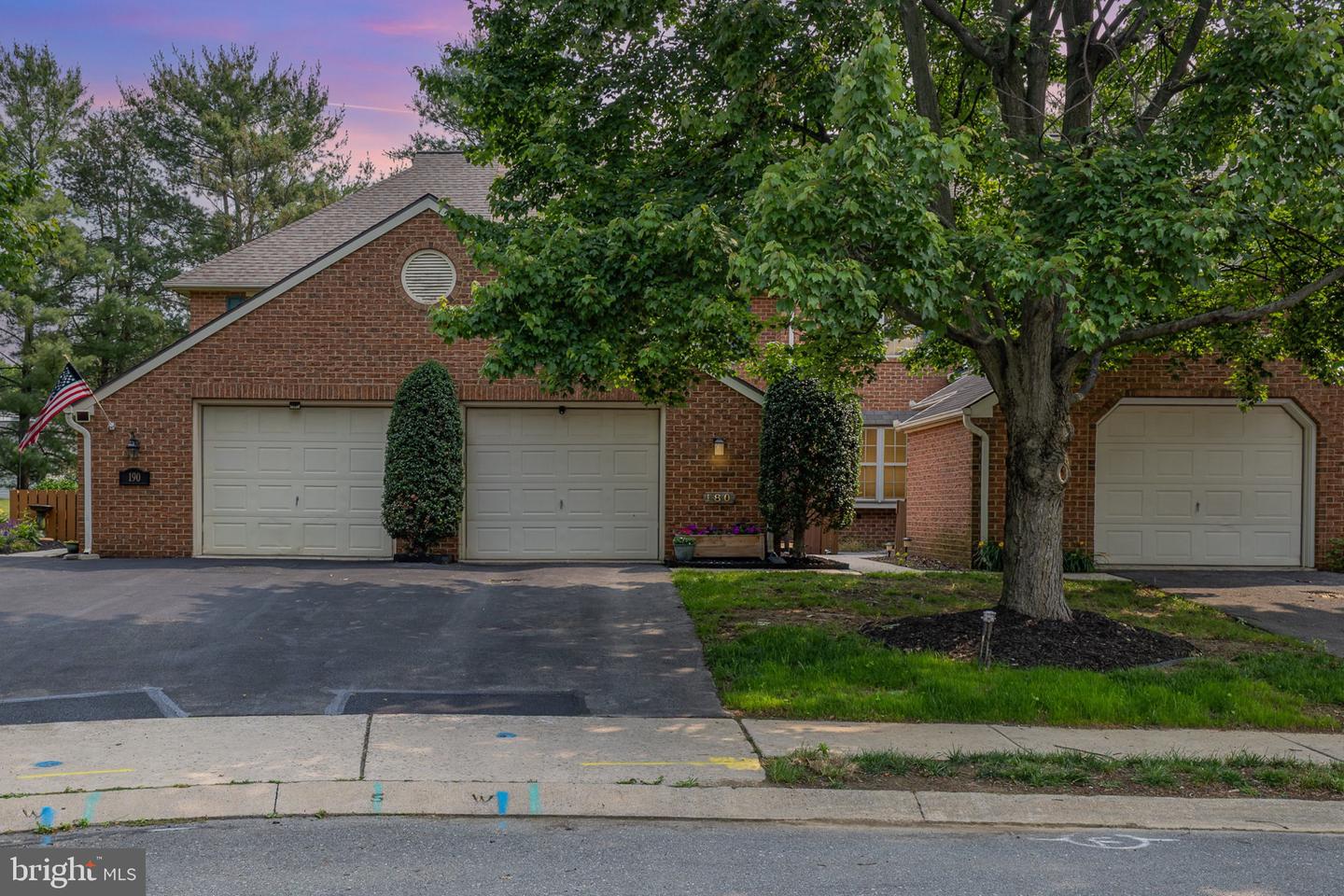 180 Summitville Court, Lancaster