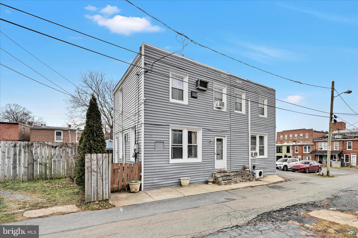 132 Reo Avenue