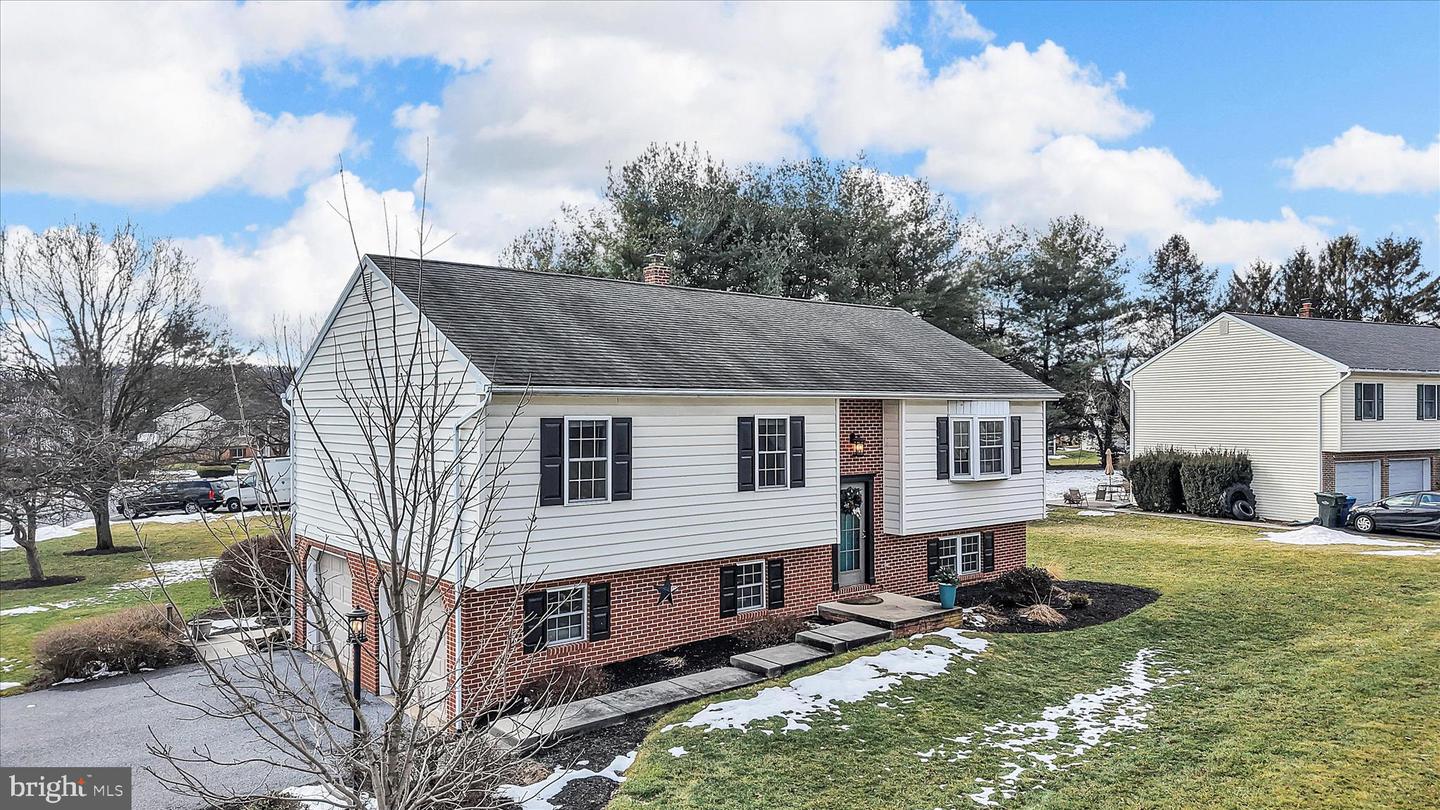 3481 Coronet Avenue, Lancaster