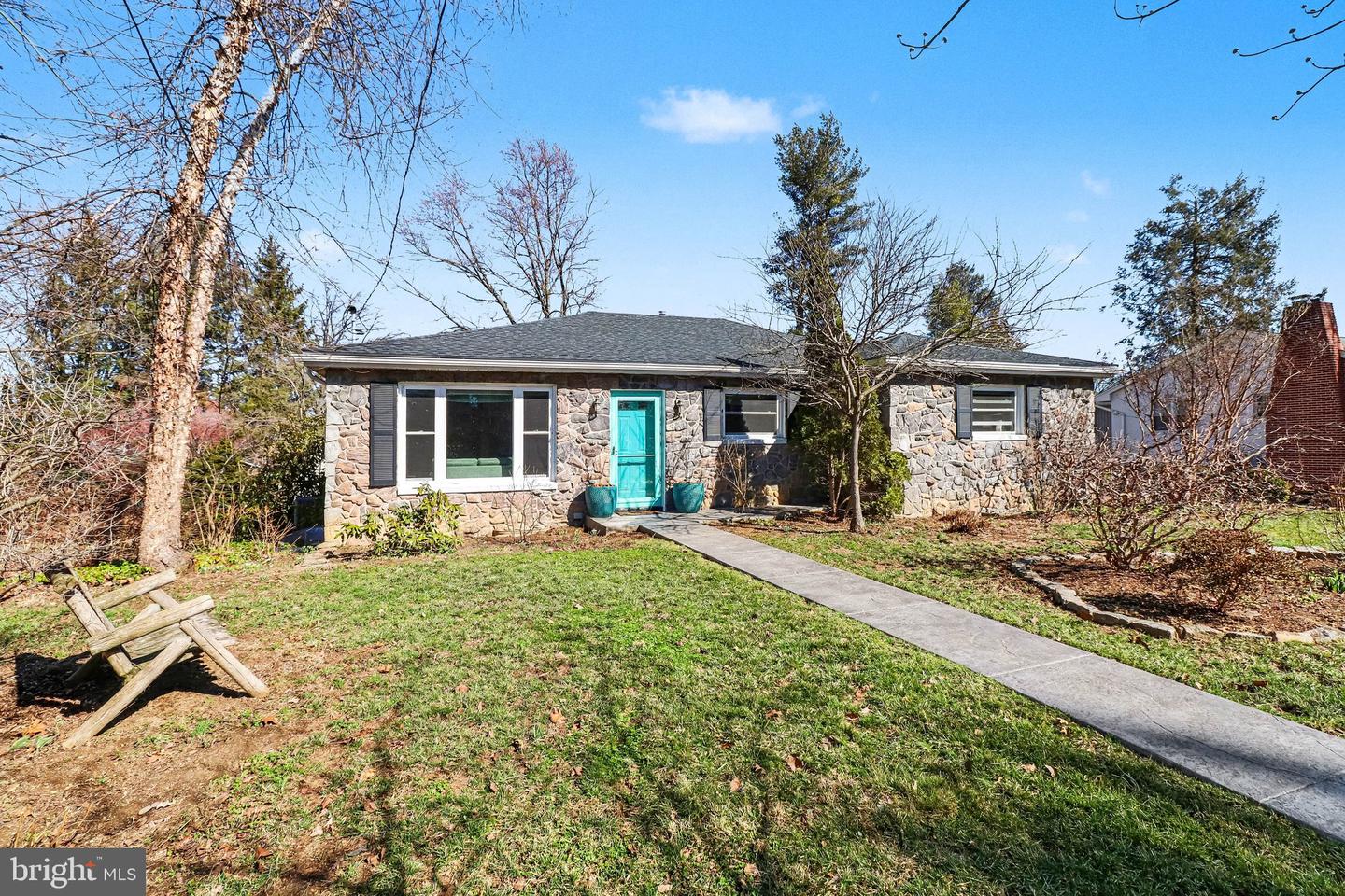 303 S Market Street, Mount Joy