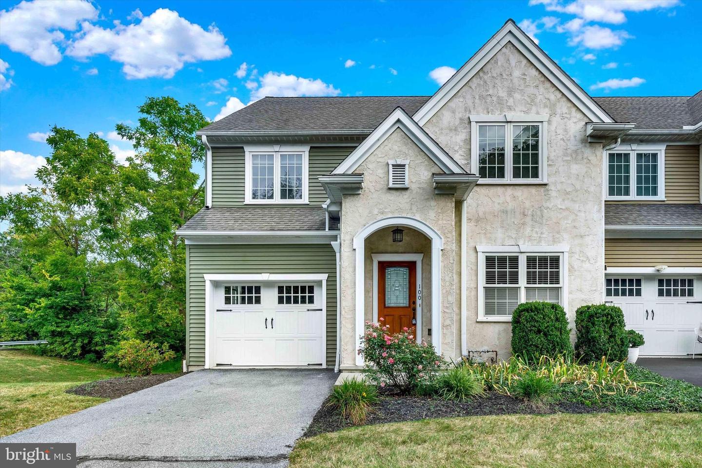 100 Landon Way, Lancaster