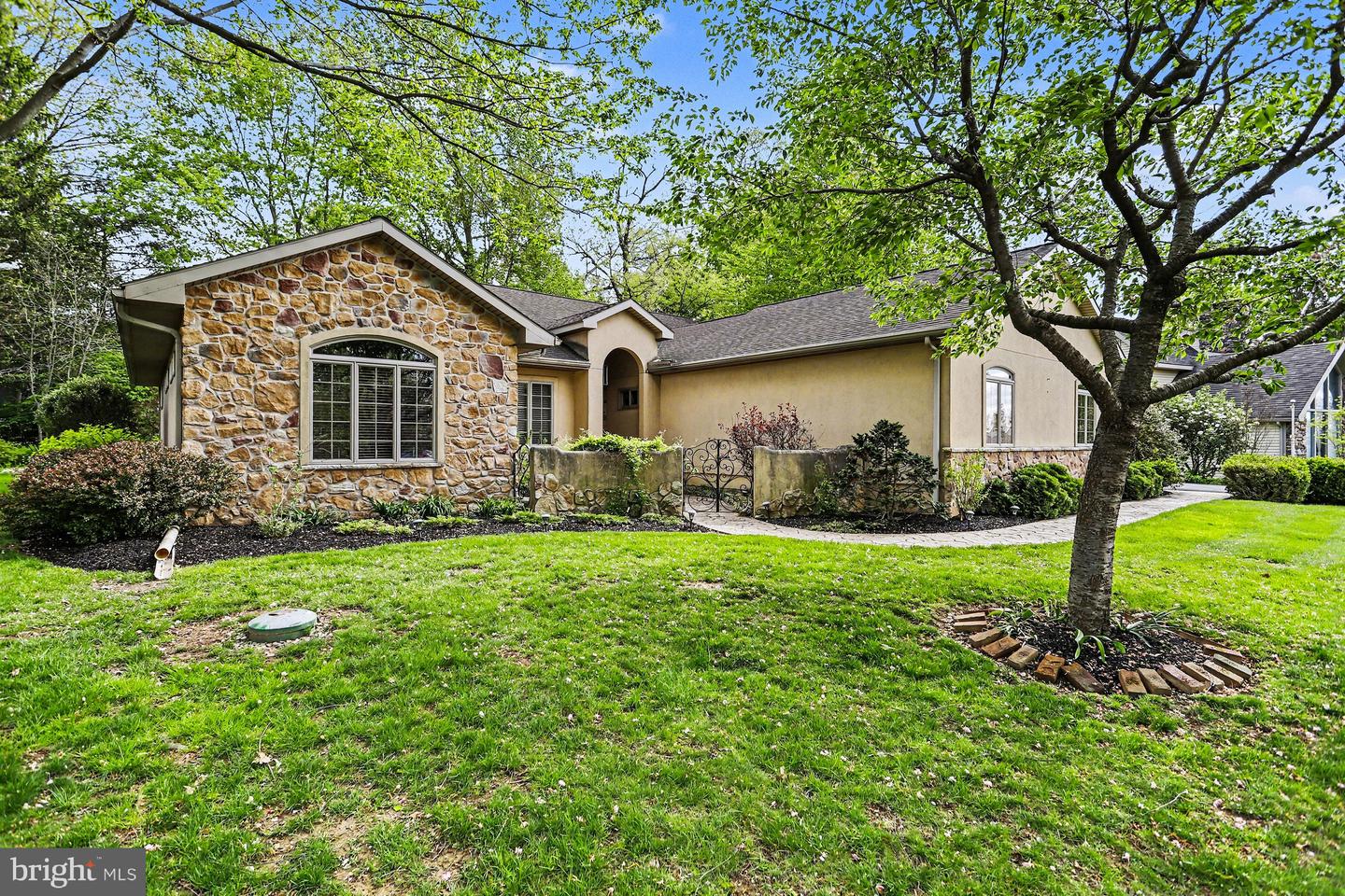 615 W 3rd Avenue, Lititz