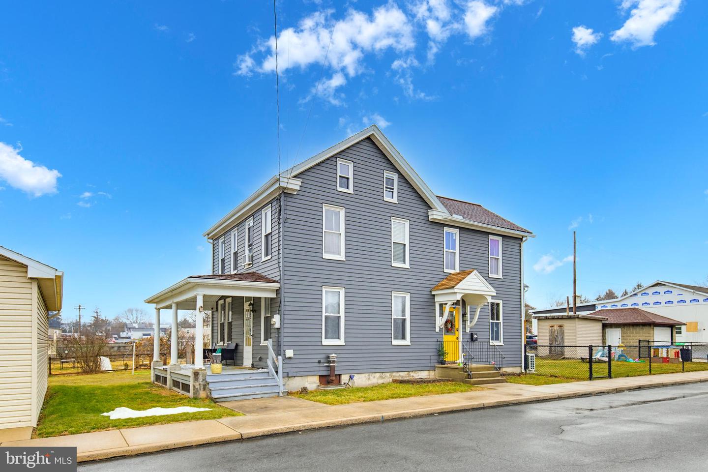 114 N Market Avenue, Mount Joy