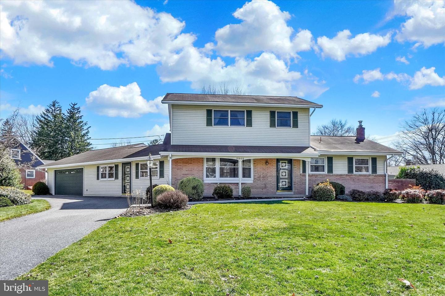 3242 Elmae Drive, Lancaster