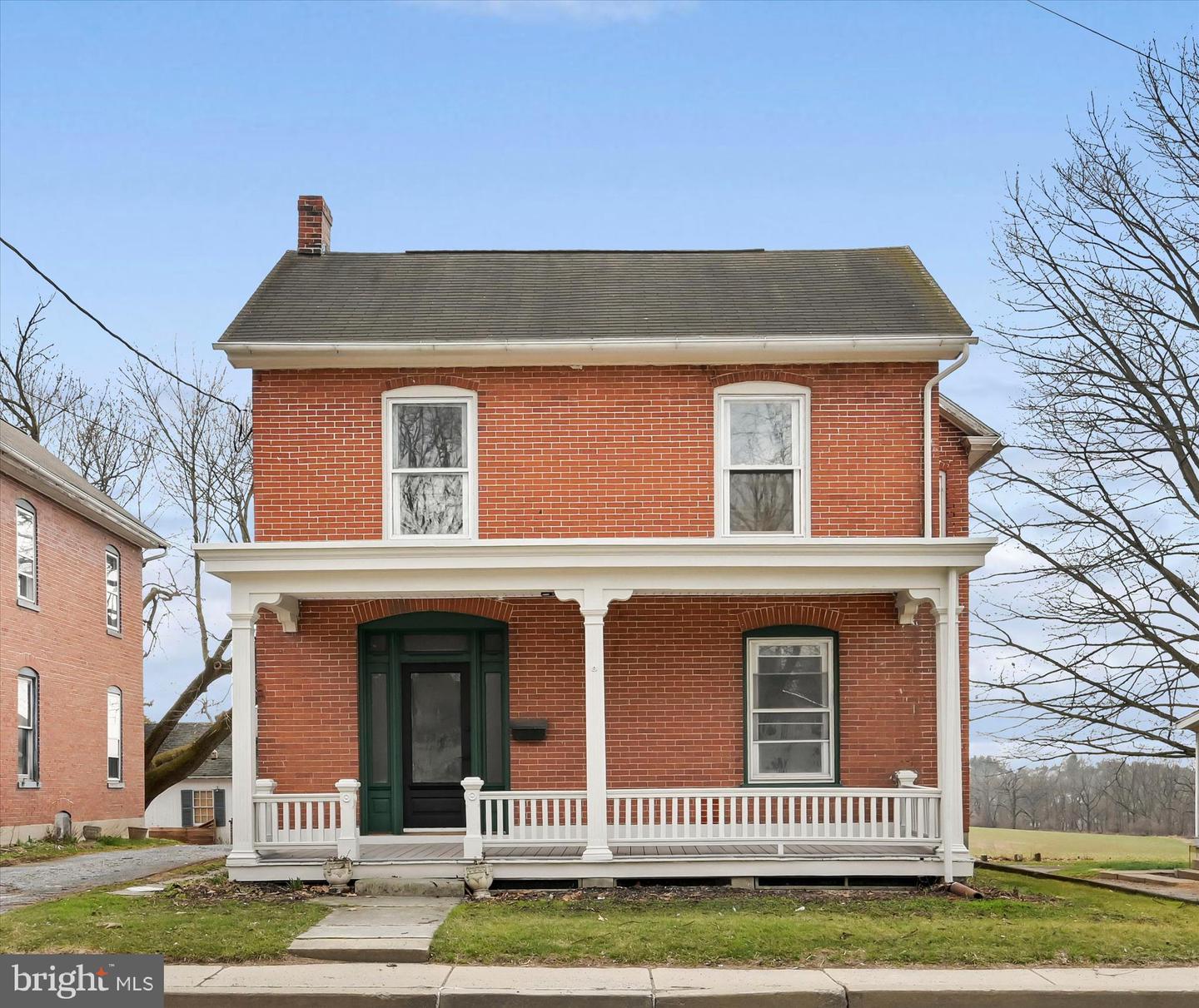 2132 Main Street, Lititz