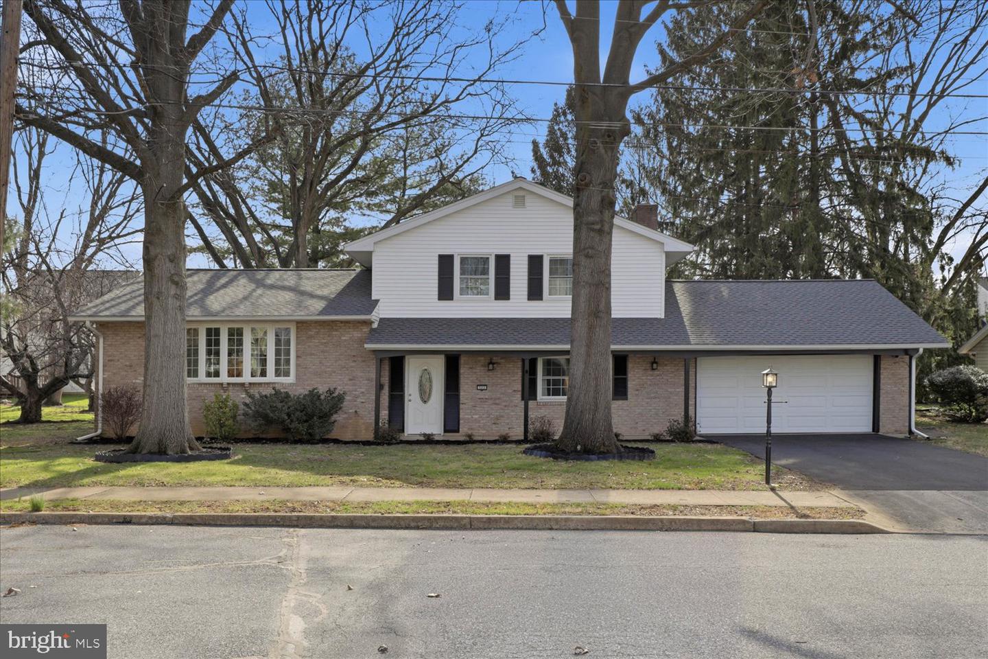 325 Balmer Road, Lititz