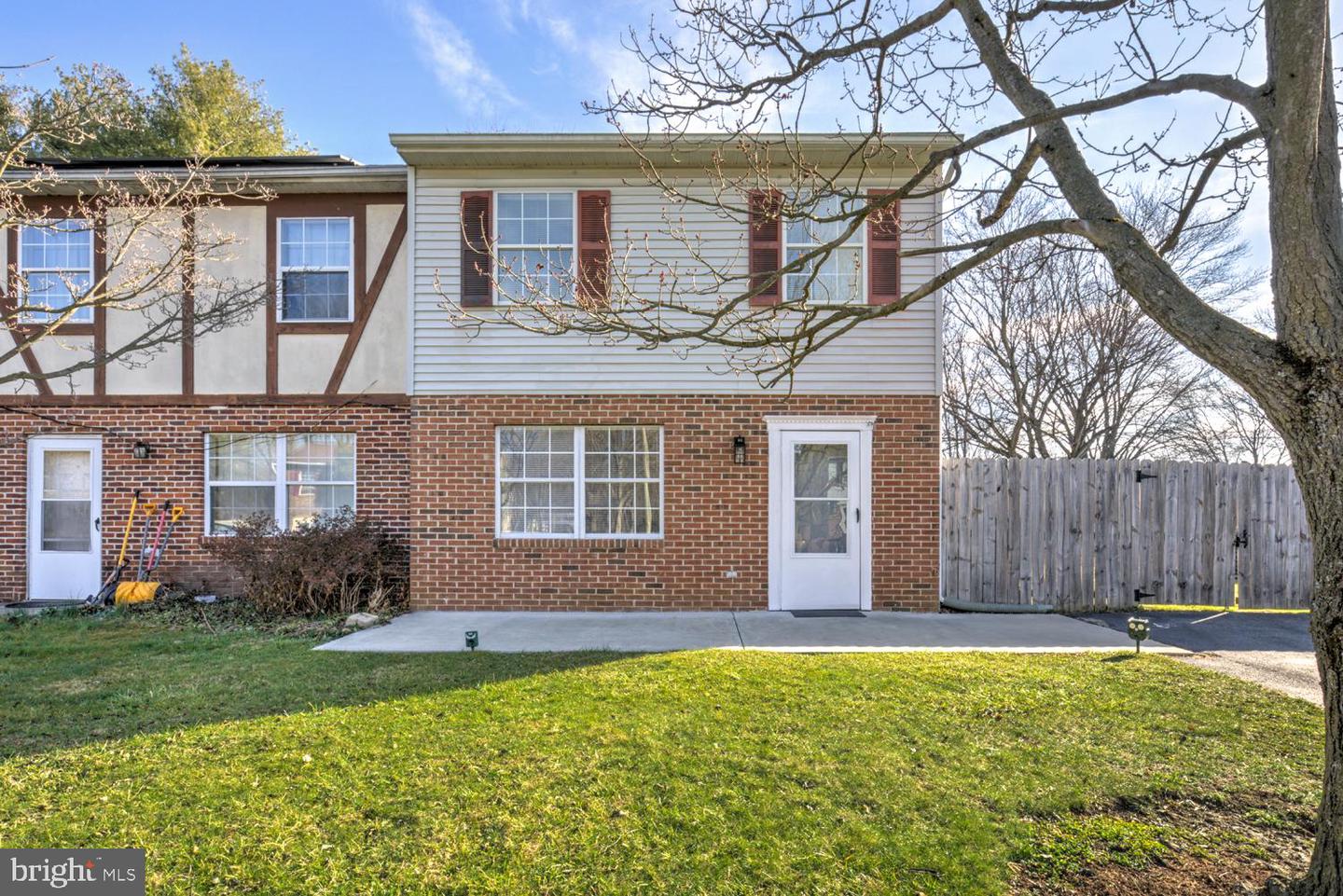 1113 Williamsburg Road, Lancaster