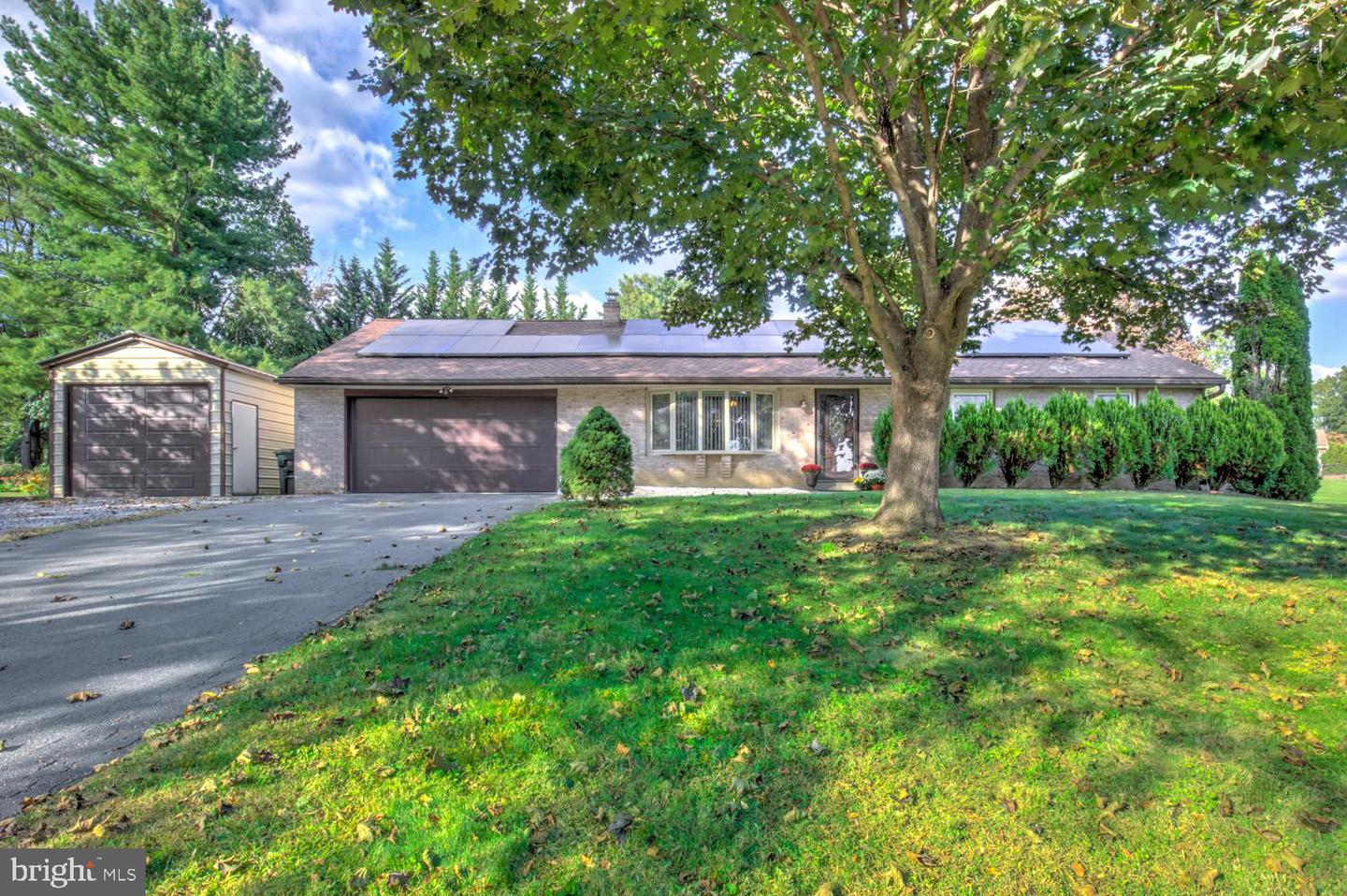 912 Perry Road, Lititz