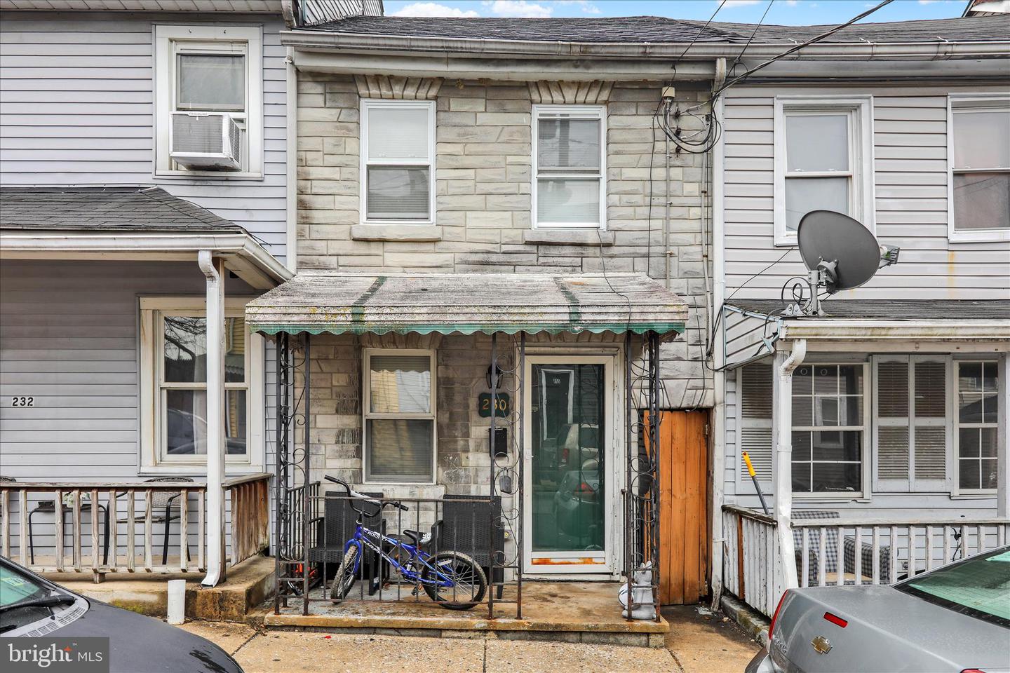 230 Lawrence Street, Columbia