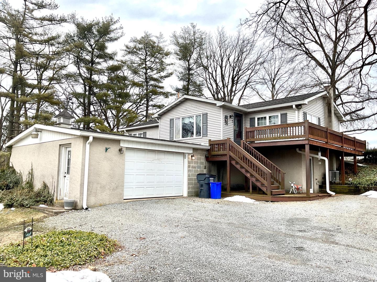 77 Paradise Lane, Ronks