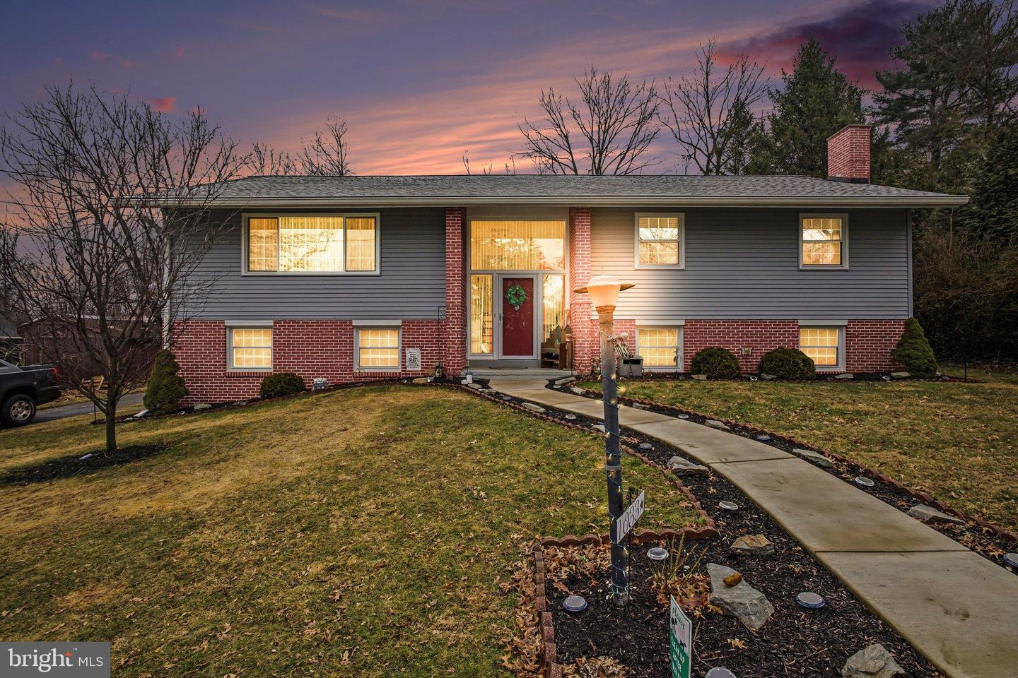1033 S Mount Joy Street, Elizabethtown