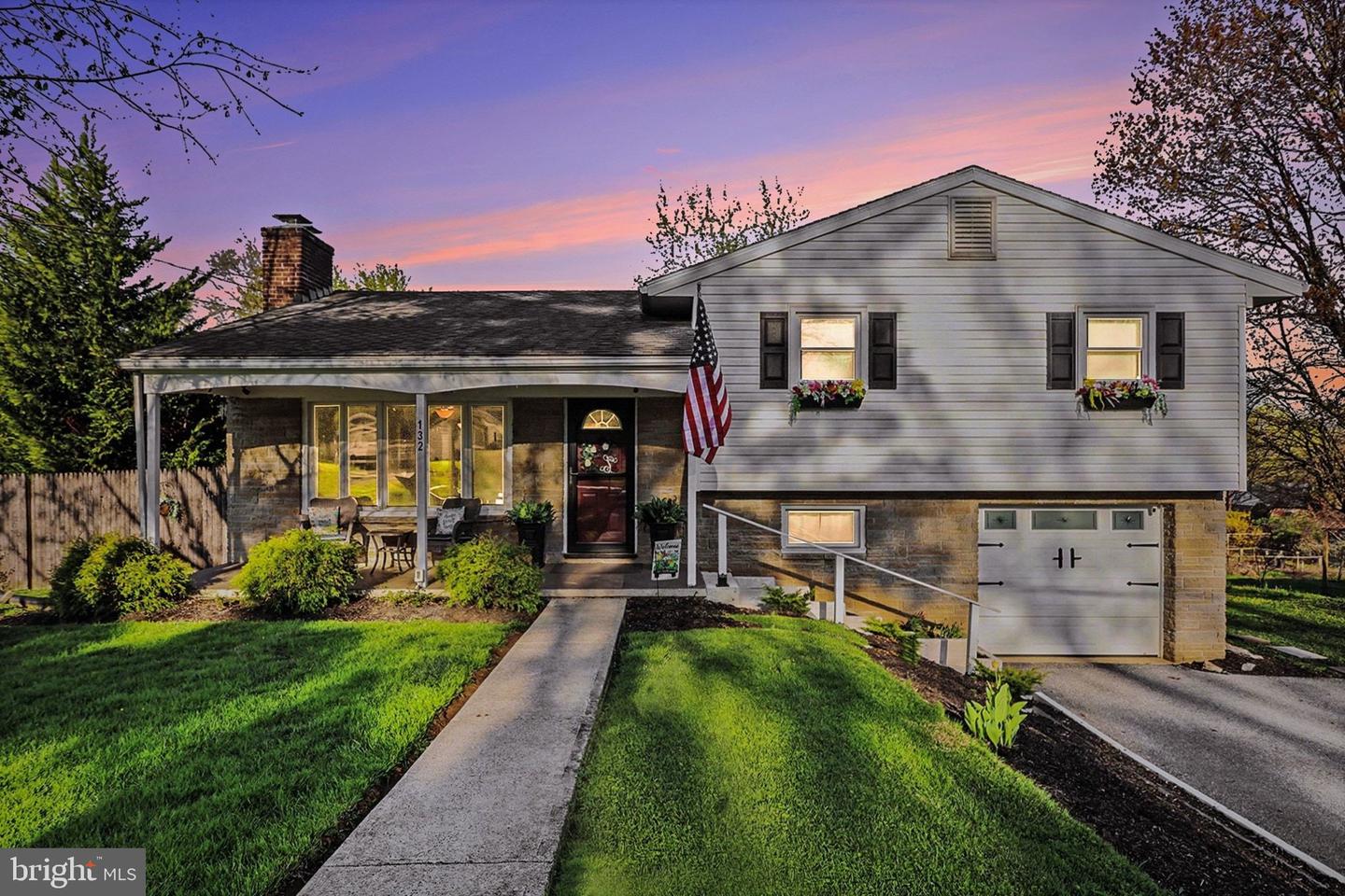132 Landis Drive, Lancaster