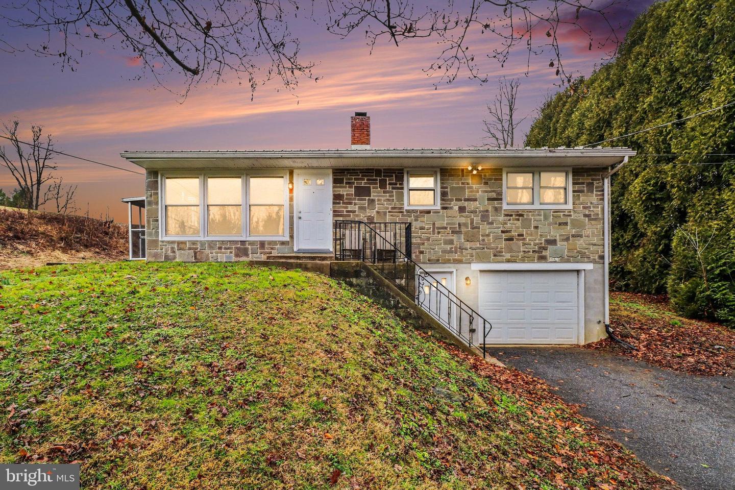 1949 Millersville Road, Lancaster