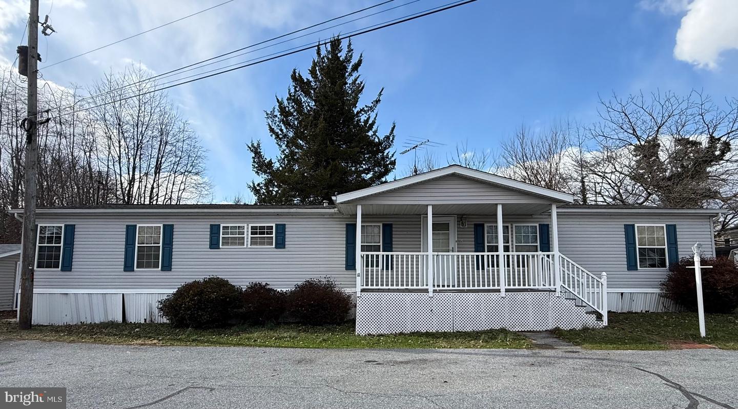 15 Crystal Drive, Manheim