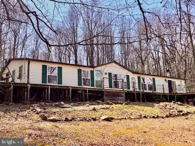 1956 Echo Valley Road, East Earl