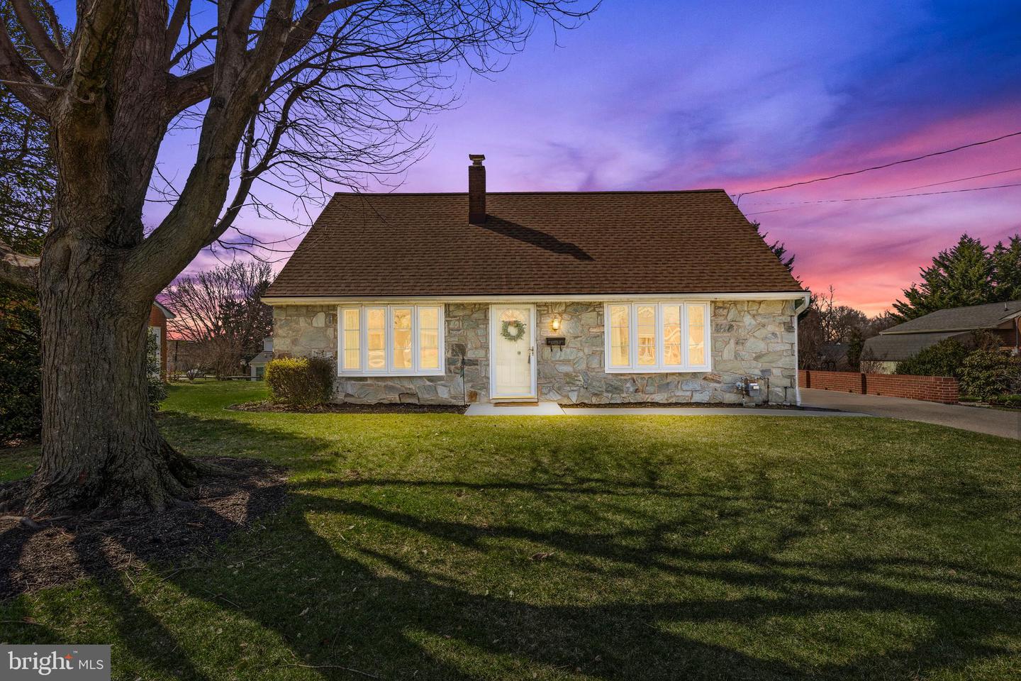 6260 Jeanette Drive, East Petersburg