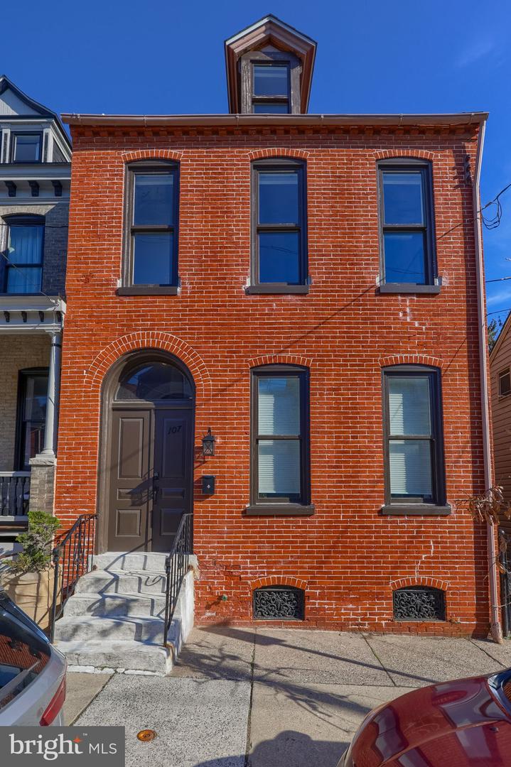 107 Church Street, Lancaster