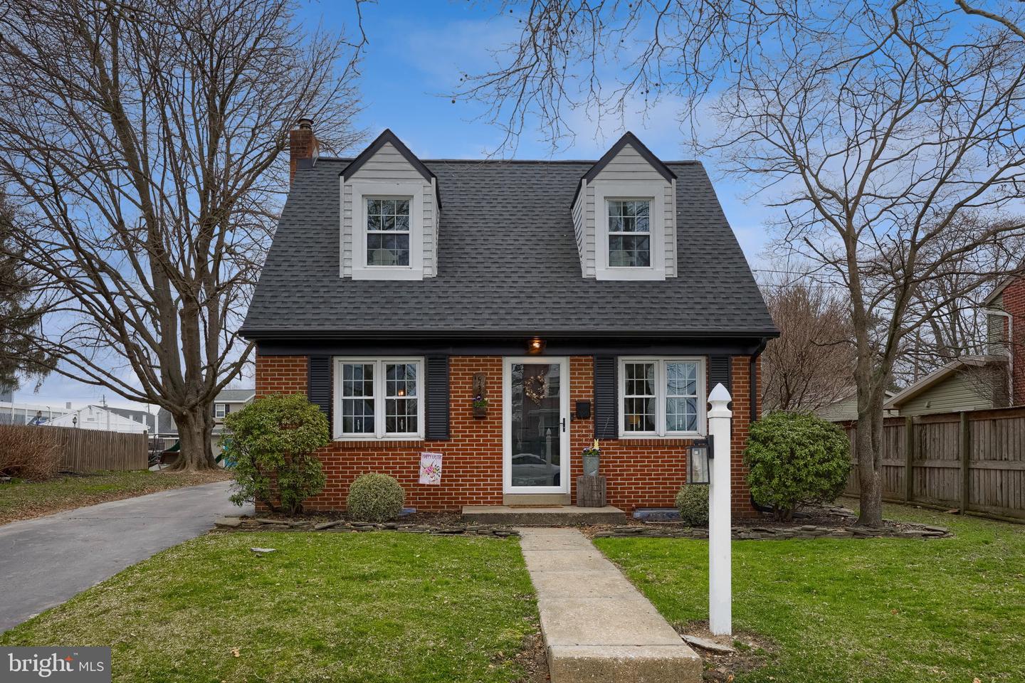 537 S 13th Street, Columbia