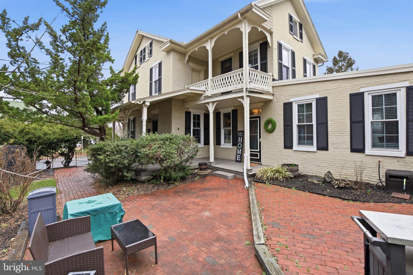 334 E High Street, Elizabethtown