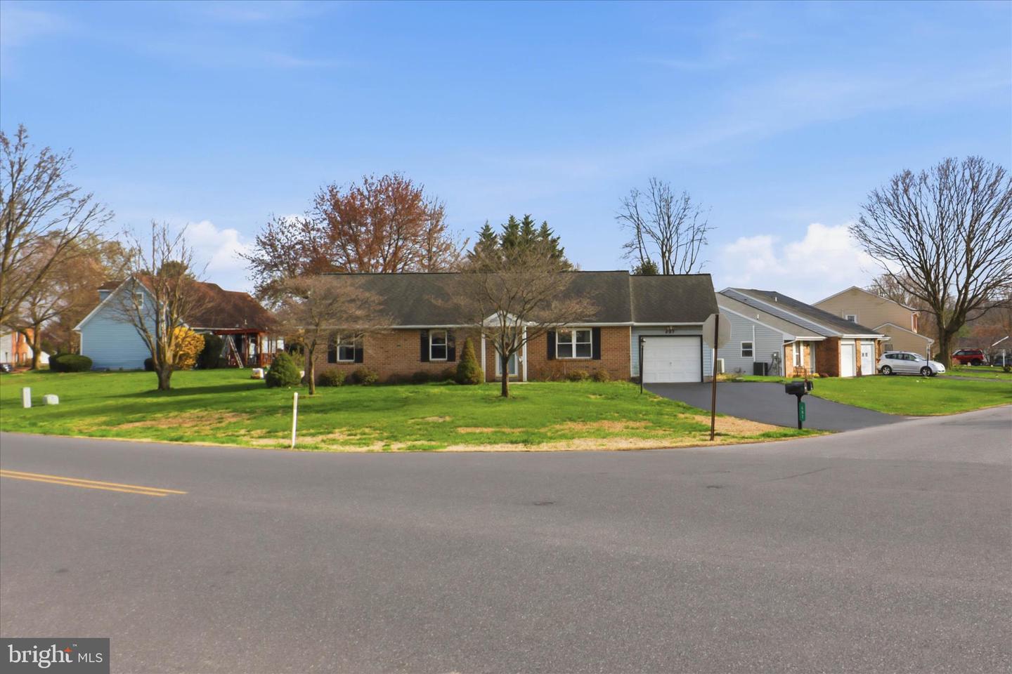 497 Crosswinds Drive, Lititz