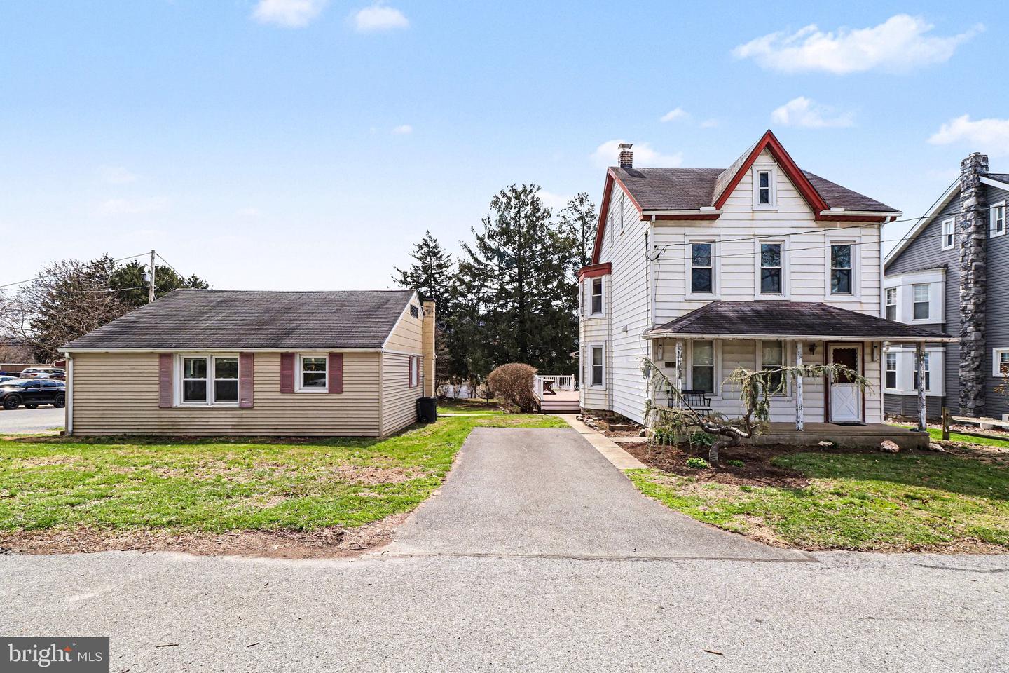 345 E Walnut Street, Marietta