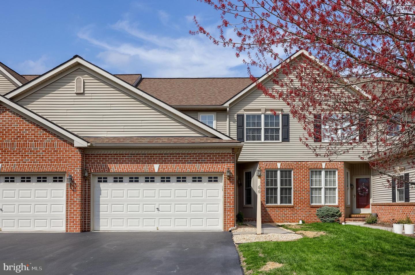 66 Weaver Avenue, Ephrata