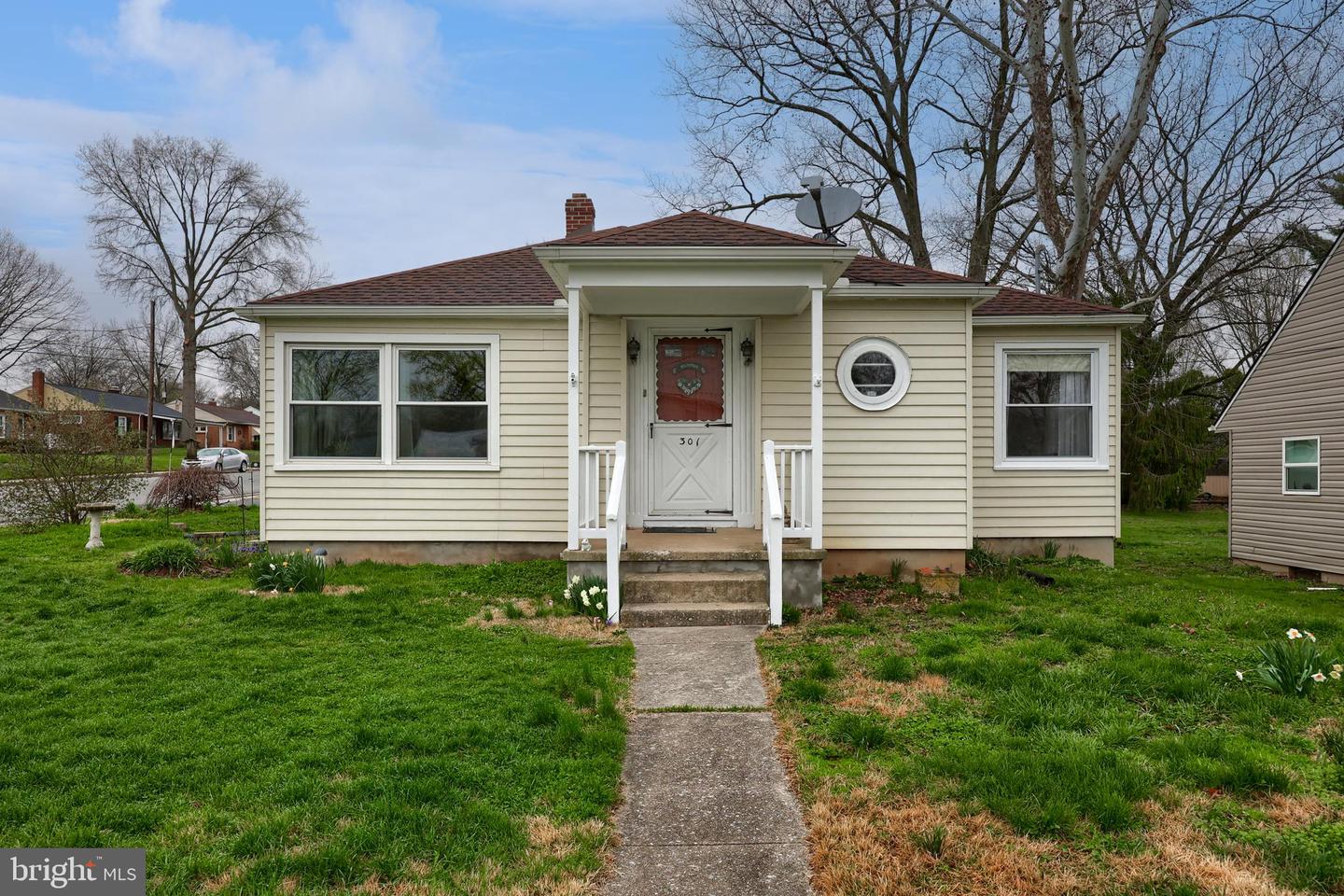 301 E Willow Street, Elizabethtown