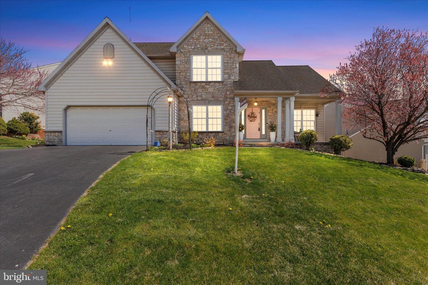 919 Hedgewyck Lane, Elizabethtown