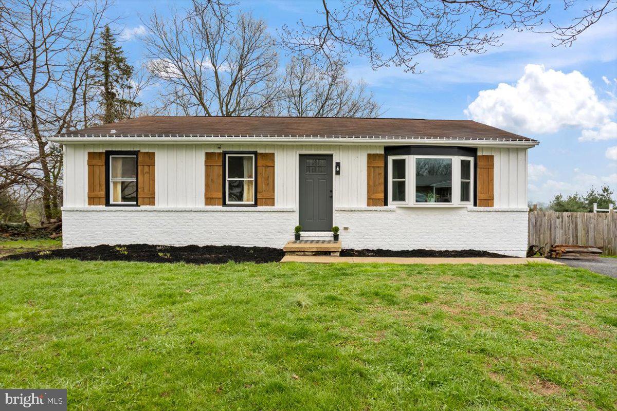 464 W Ridge Road, Elizabethtown