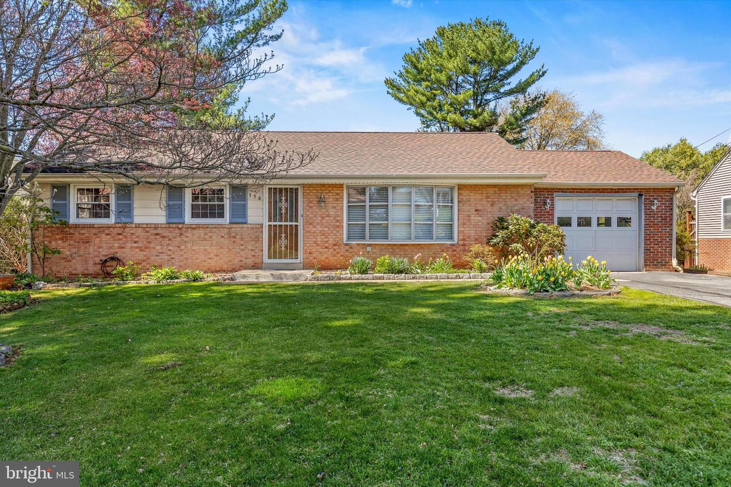 556 Abbeyville Road, Lancaster