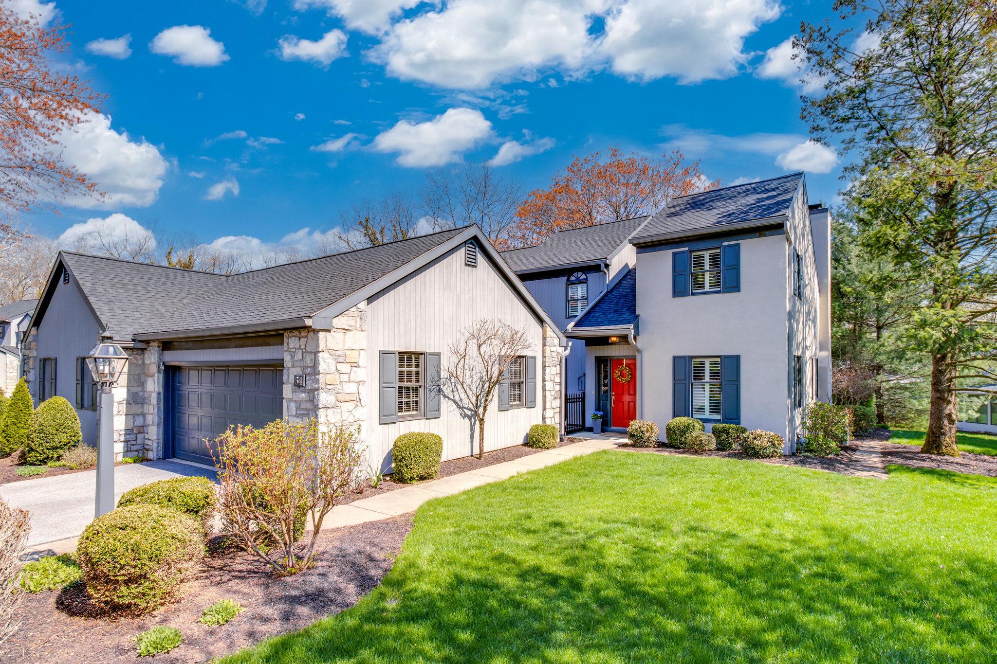 54 Deer Ford Drive, Lancaster