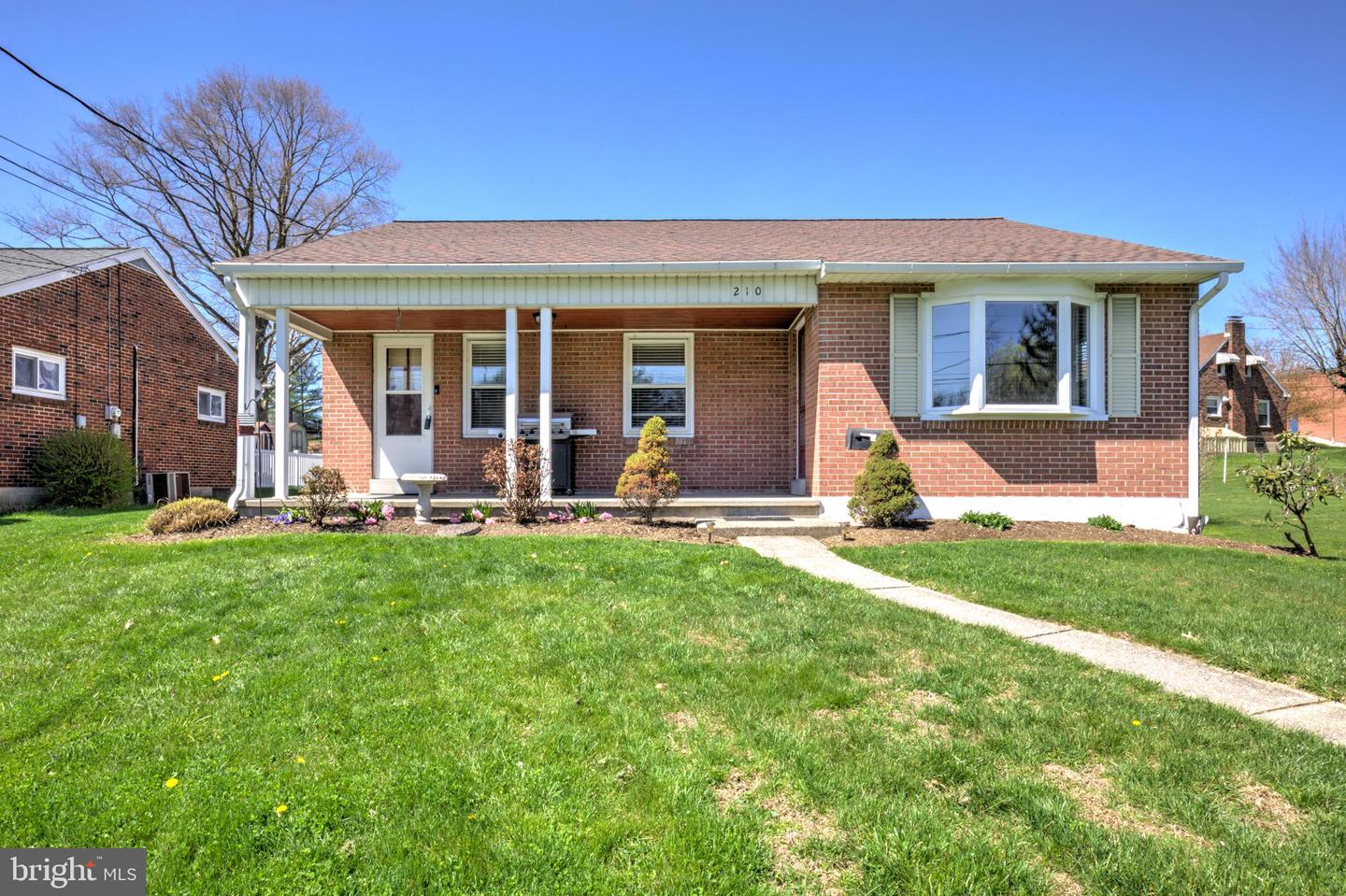 210 S 8th Street, Akron