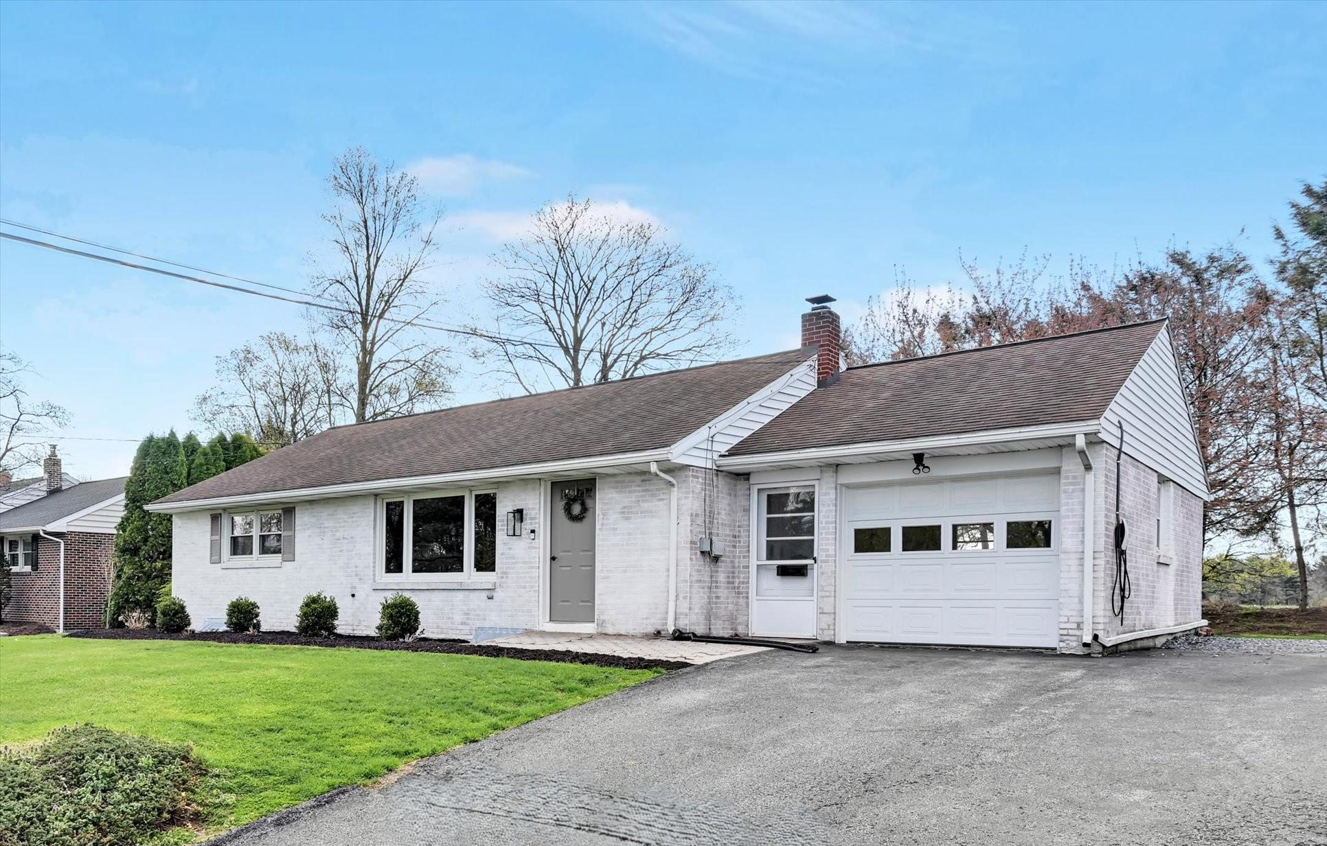 332 Owl Hill Road, Lititz