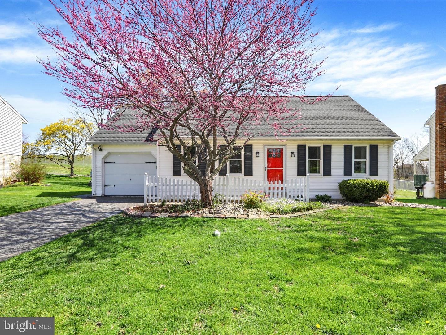 3063 Buckthorn Drive, Lancaster
