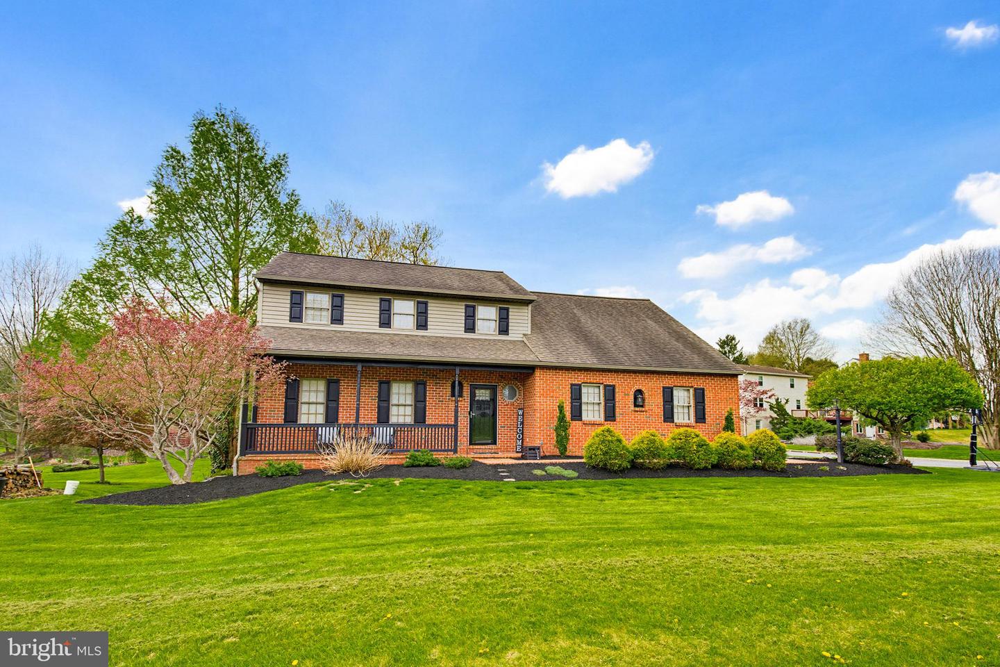 1001 Fieldstone Court, Lancaster
