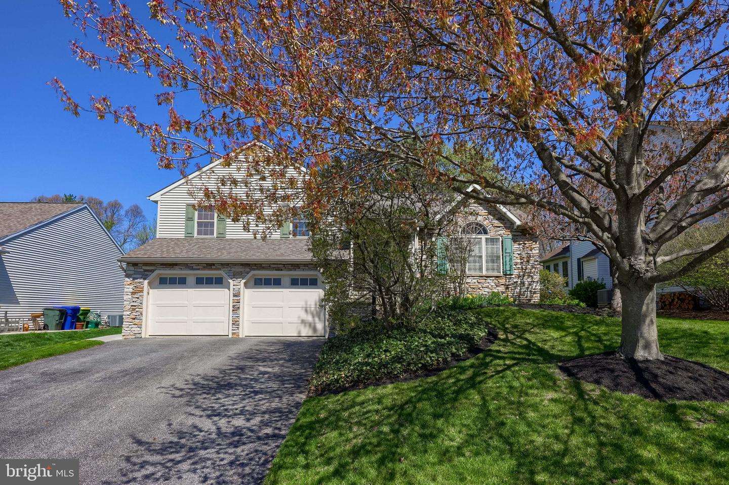 105 Plumeria Place, Lancaster