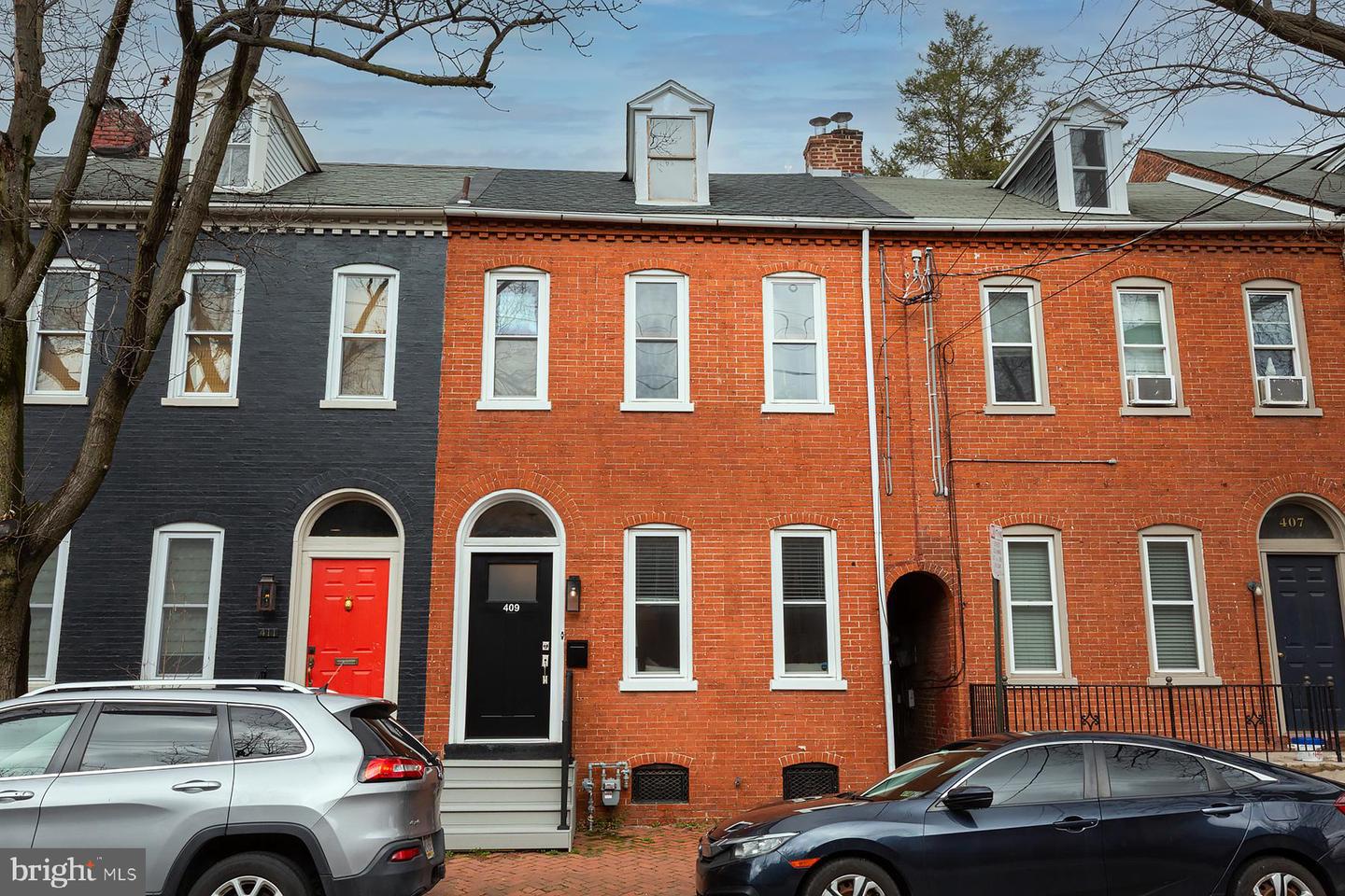 409 W Lemon Street, Lancaster