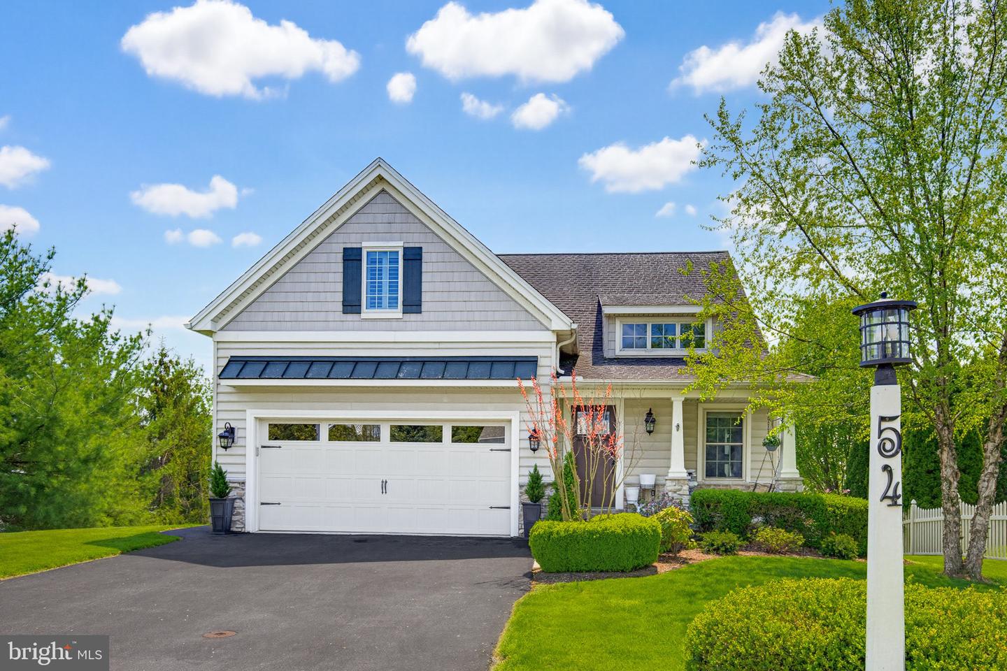 54 Circle Rock Drive, Ephrata