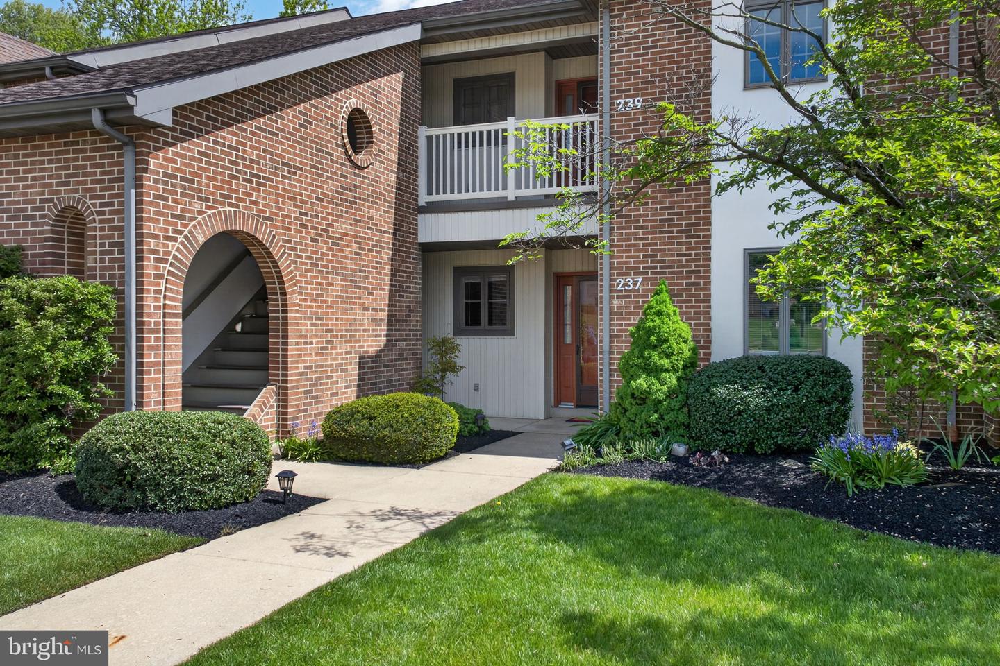 237 Black Oak Drive, Lancaster