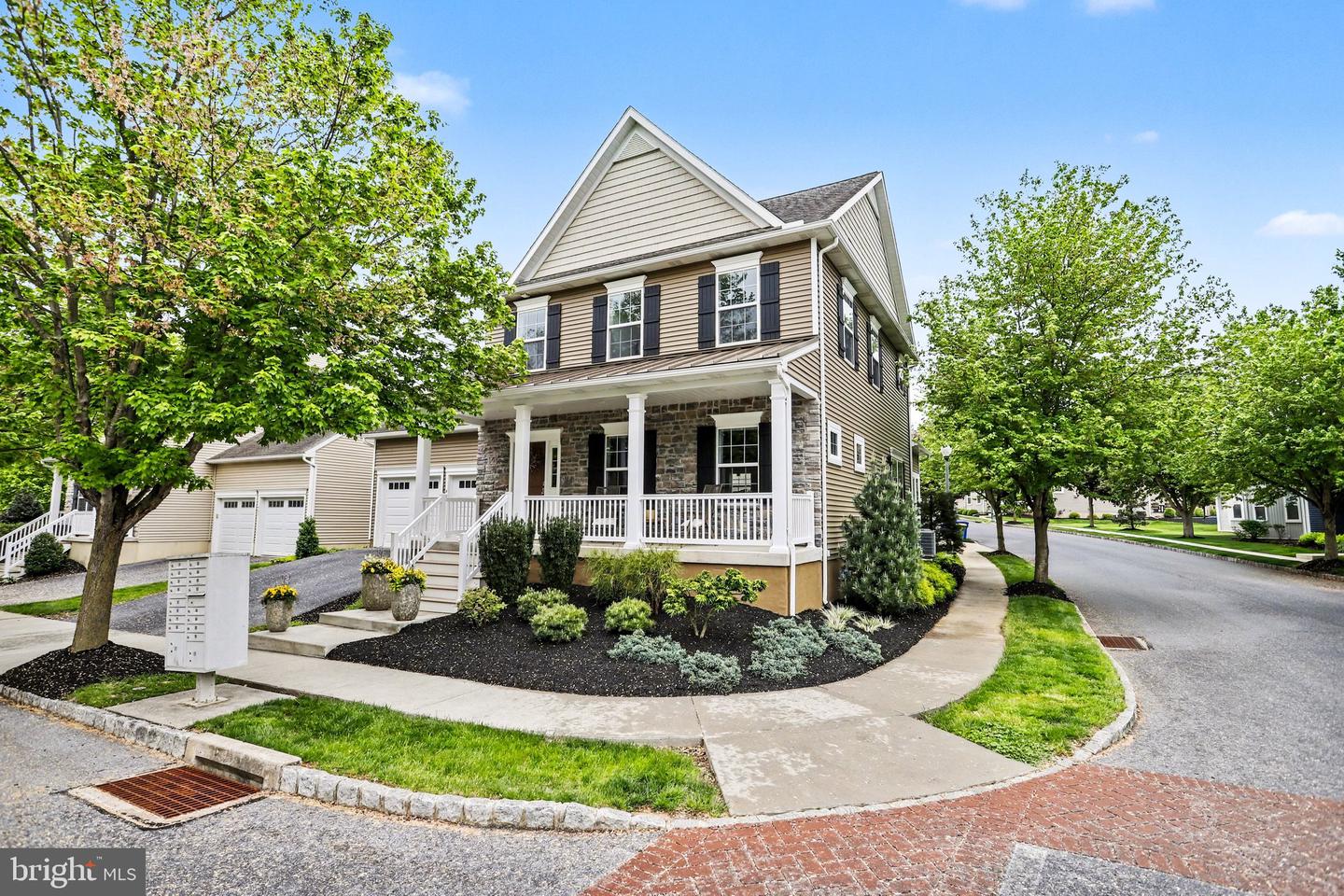 401 Wendover Way, Lancaster