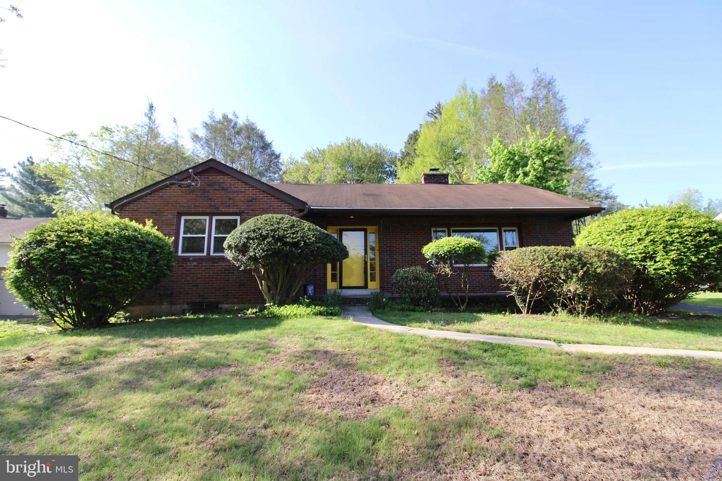 138 Meadow Lane, Lancaster