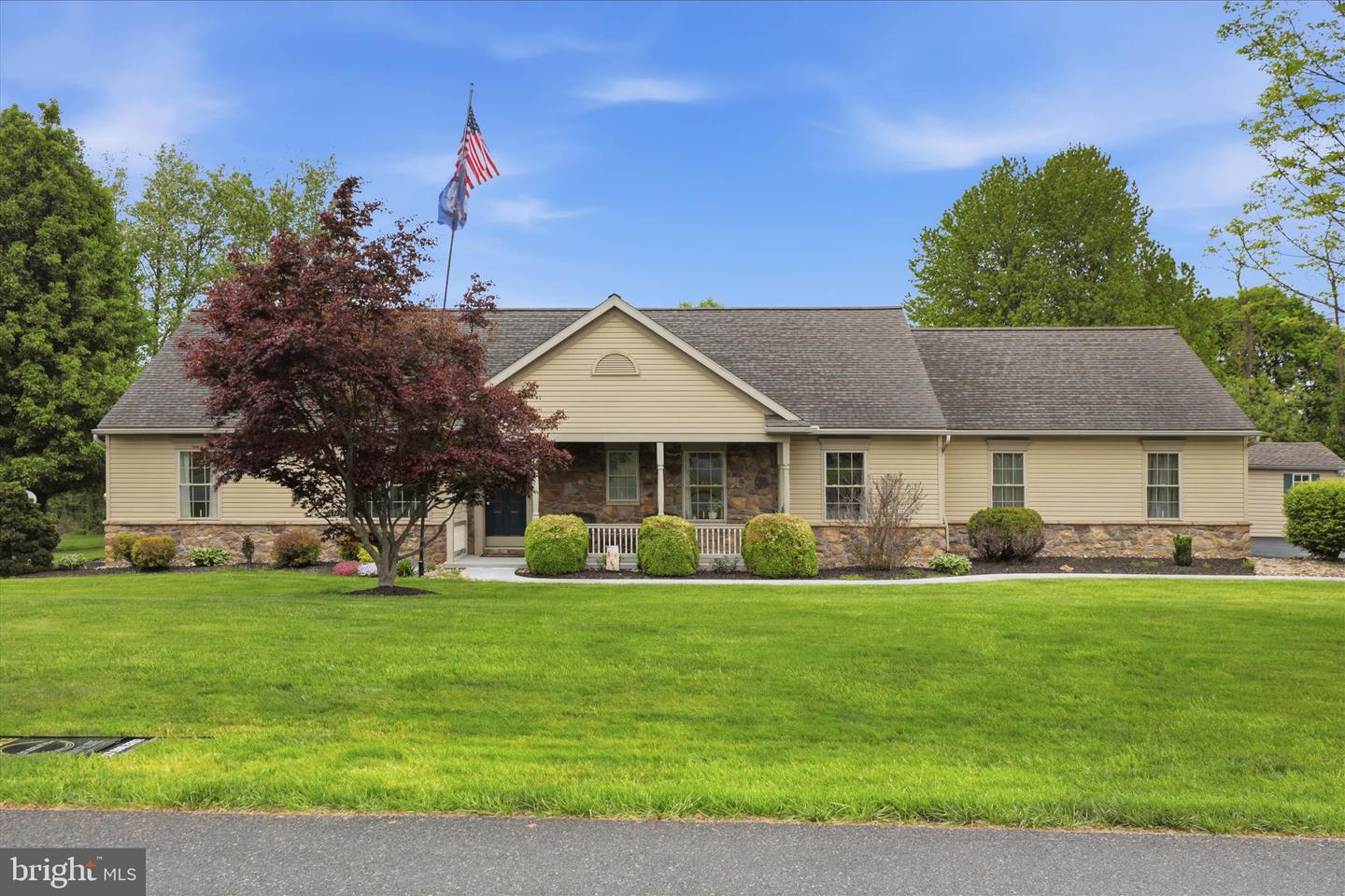 28 Farmington Way