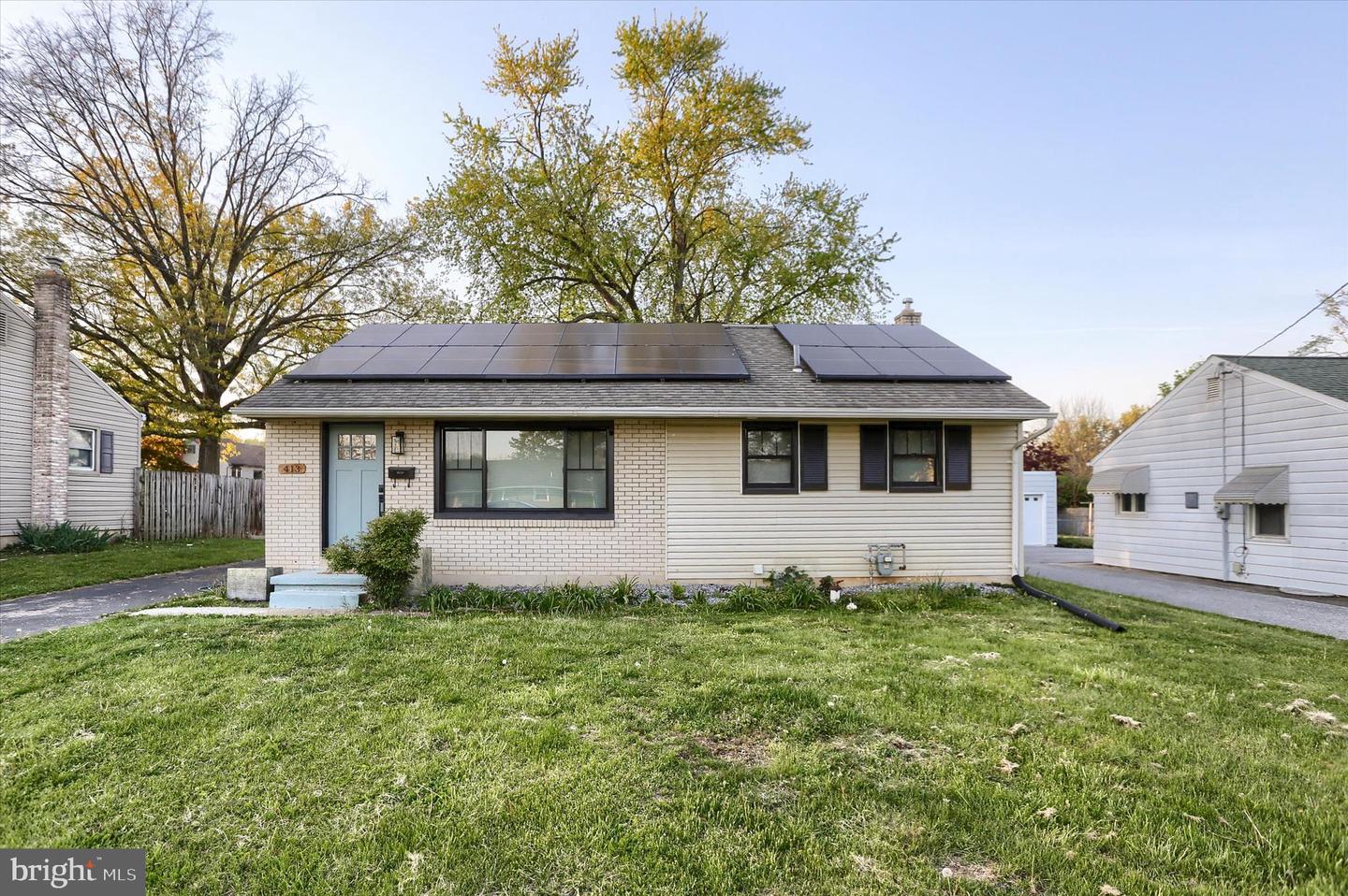 413 Birchland Avenue, Mount Joy