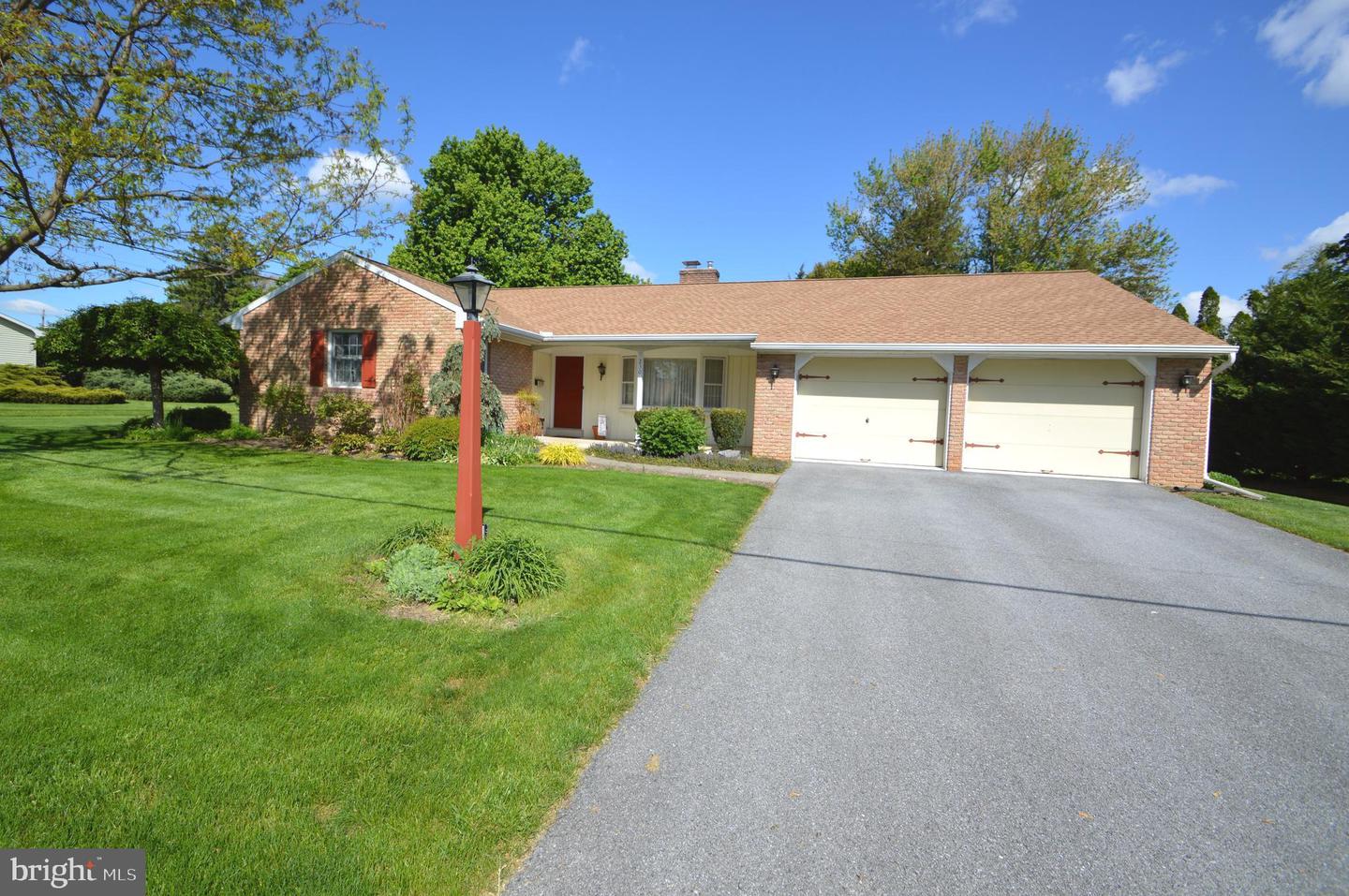 230 Adele Avenue, Manheim