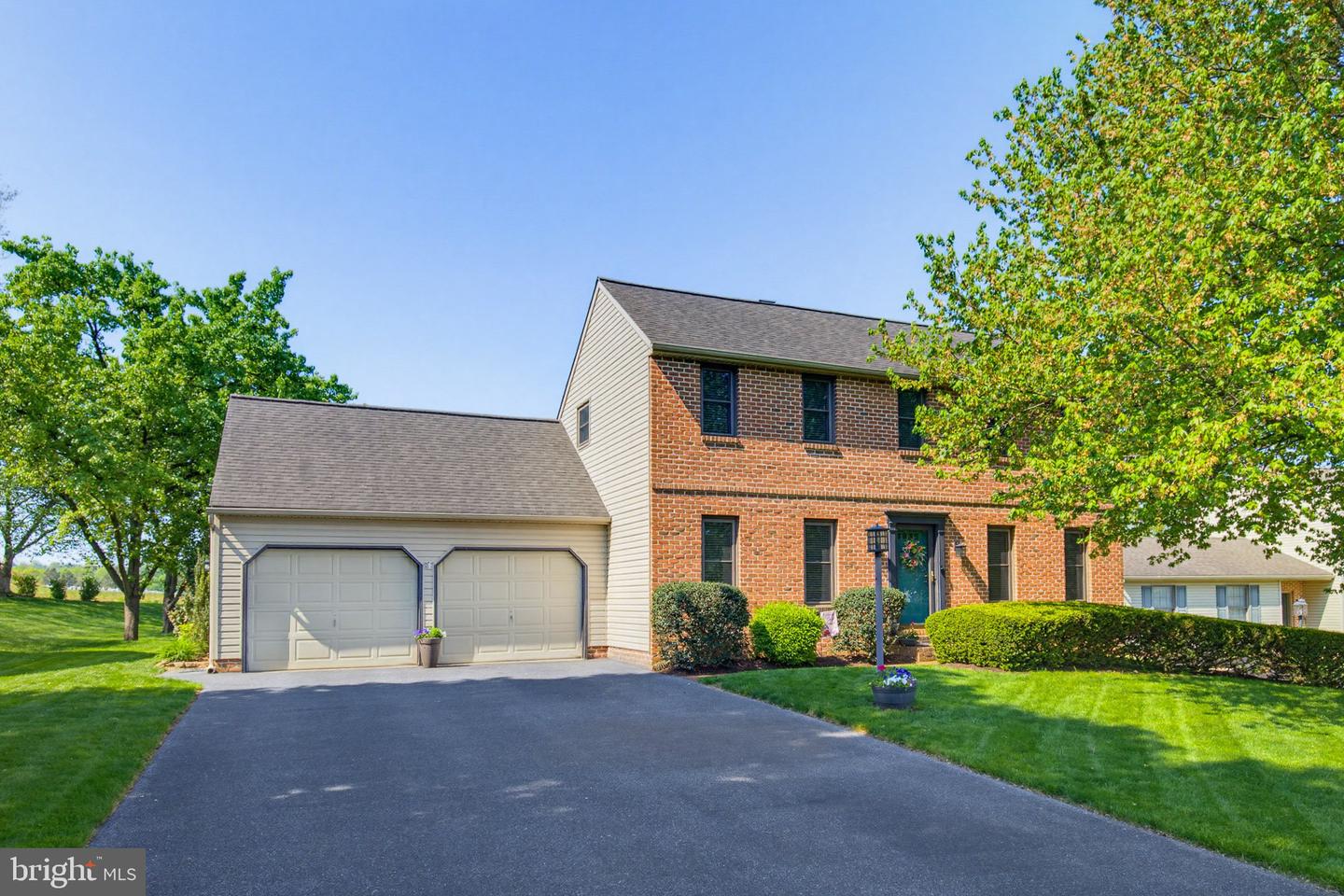 918 Jade Avenue, Lancaster