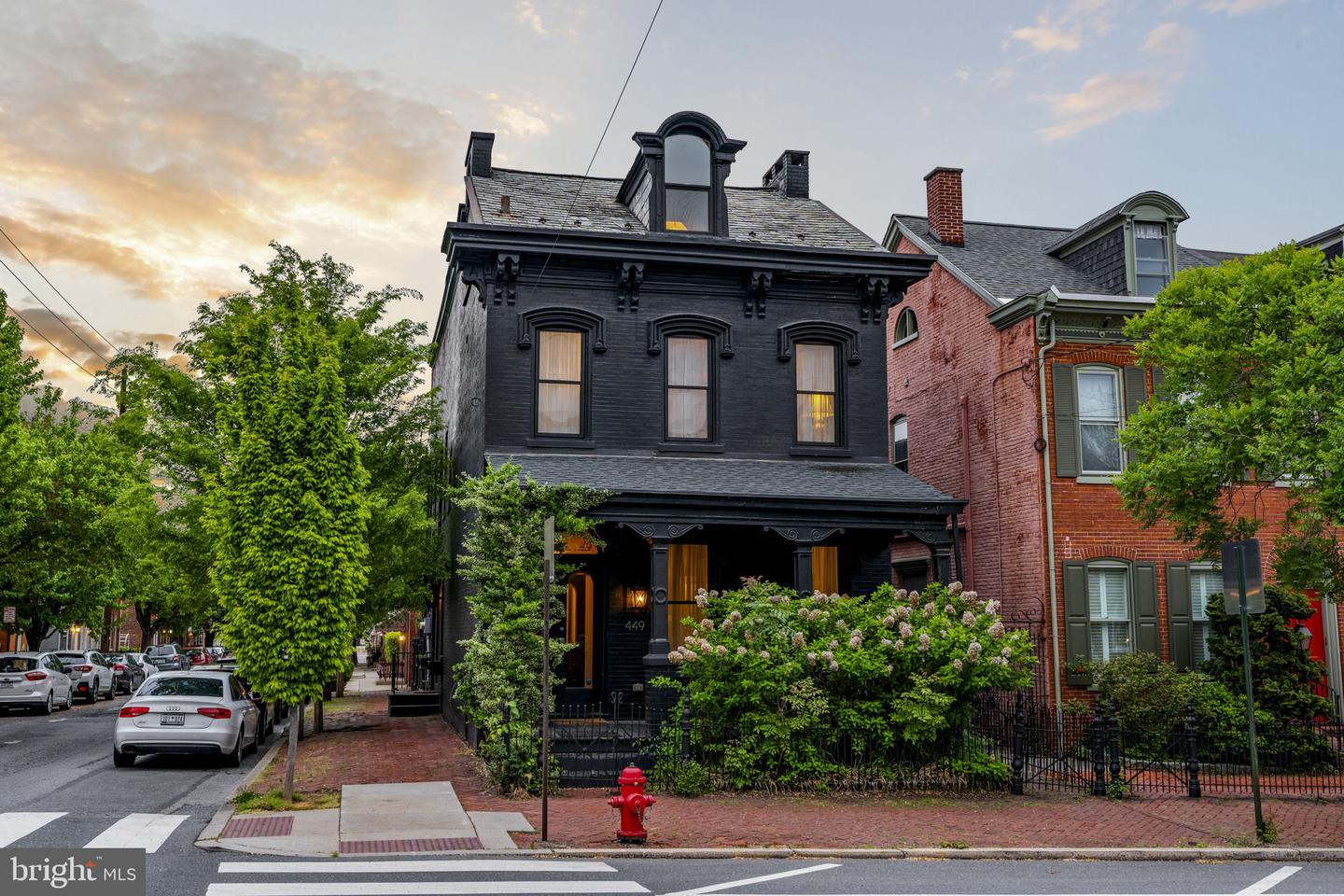 449 W Walnut Street, Lancaster